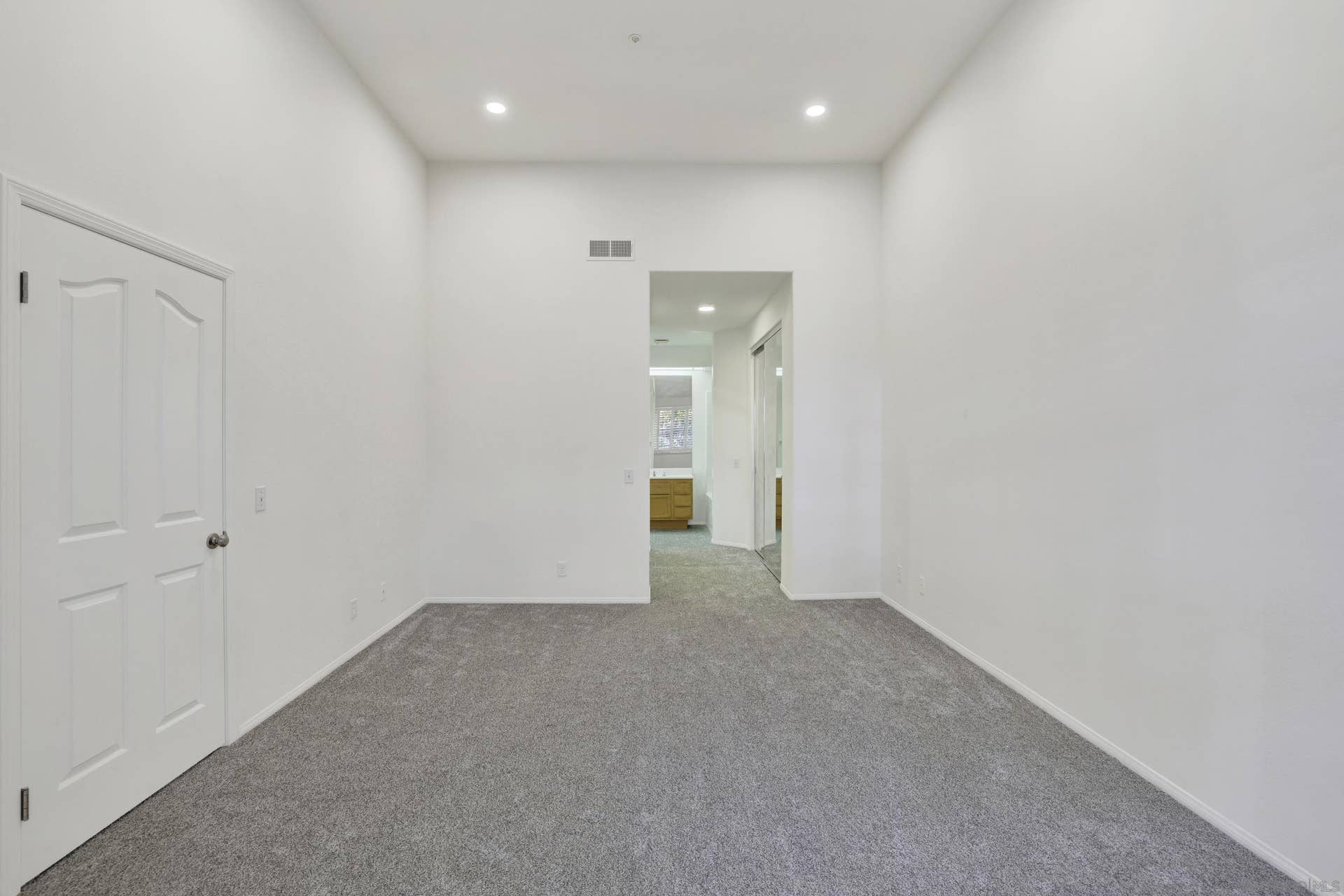 13450 Savanna, Tustin, CA 92782