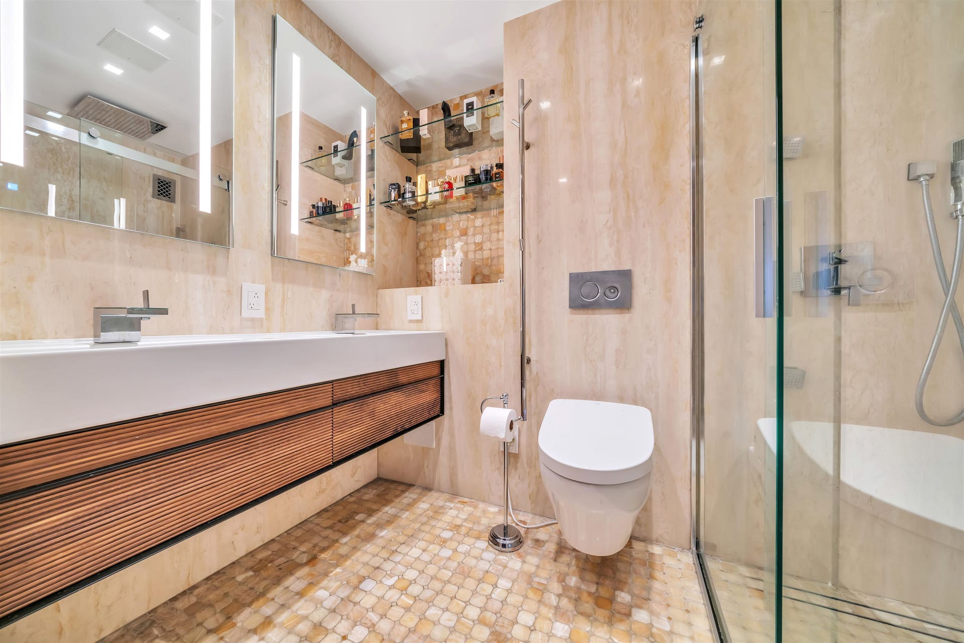 7000 BLVD EAST, #32C, Guttenberg, NJ 07093