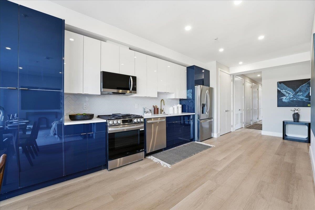 134 NEW YORK AVE, #4, Jc, NJ 07307
