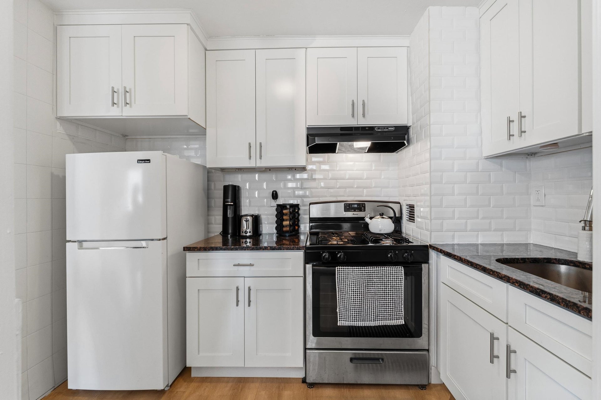 270 LUIS M MARIN BLVD, #14G, Jc, NJ 07302