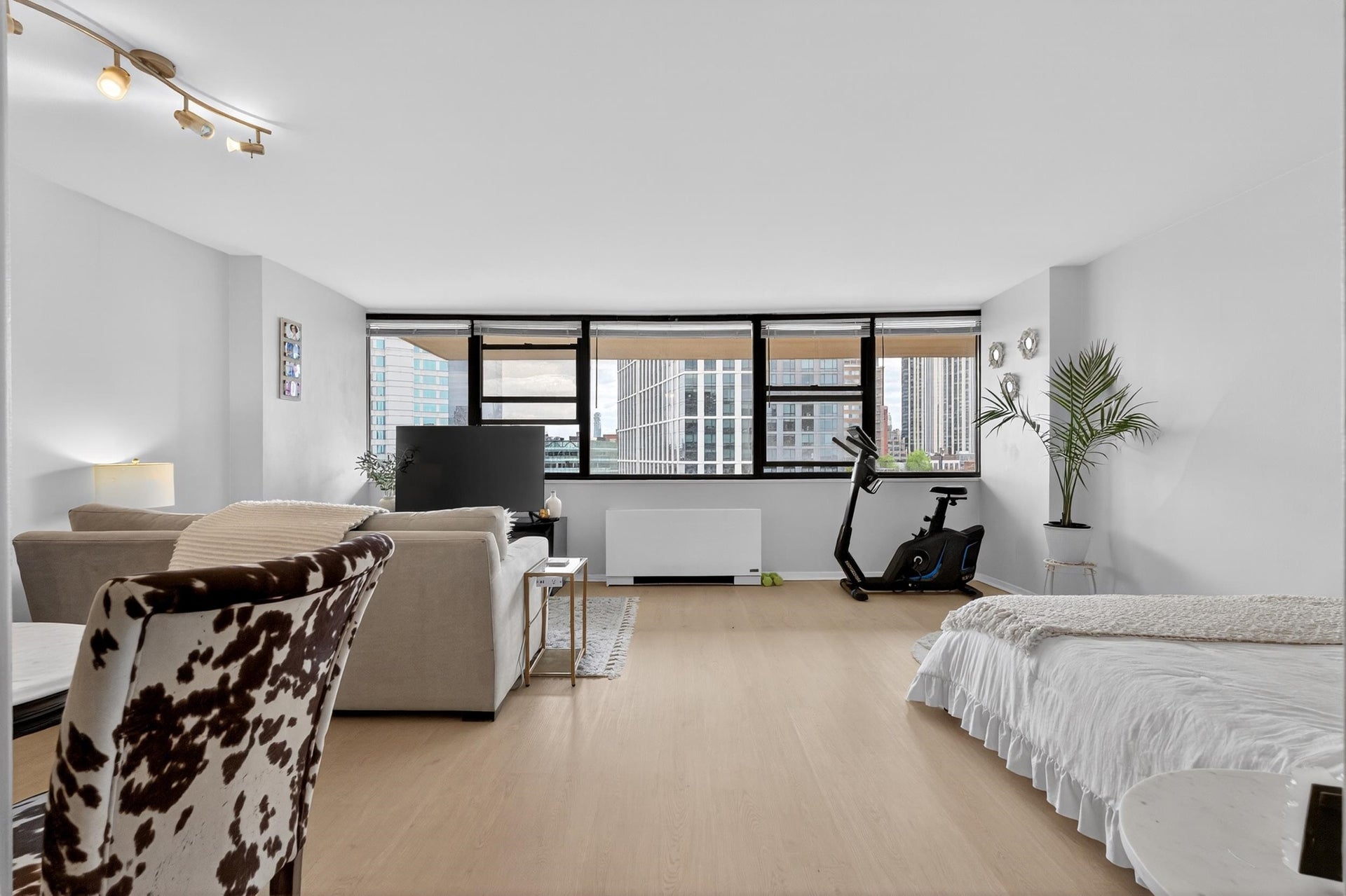 270 LUIS M MARIN BLVD, #14G, Jc, NJ 07302