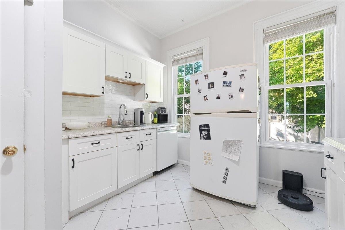 20 FLEET ST, Jc, NJ 07306