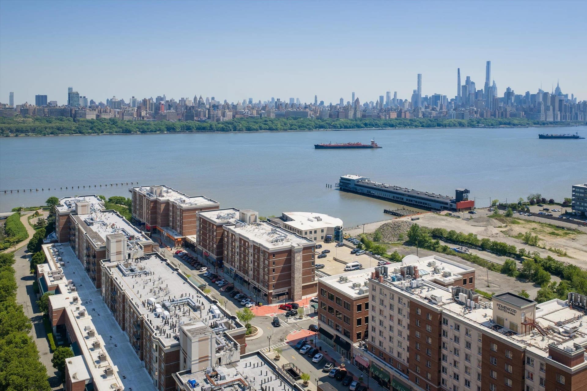 6315 CITY PL, #6315, Edgewater, NJ 07020