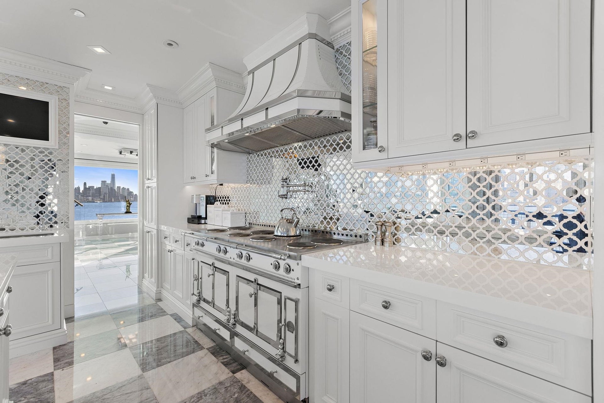 600 HARBOR BLVD, #1079-81, Weehawken, NJ 07086