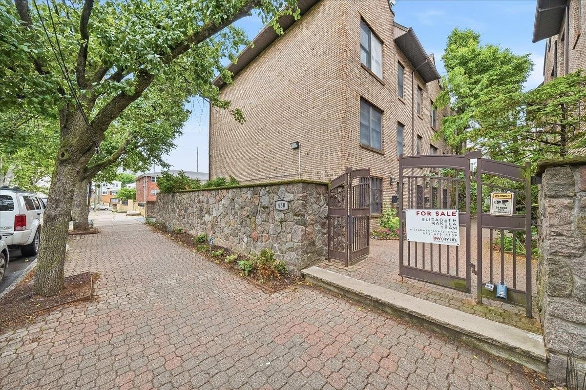 430 OGDEN AVE, #2, Jc, NJ 07307