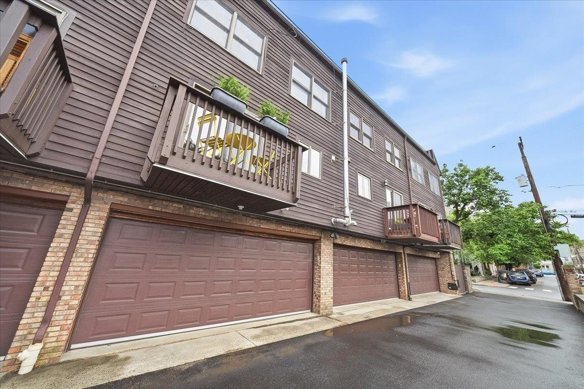 430 OGDEN AVE, #2, Jc, NJ 07307