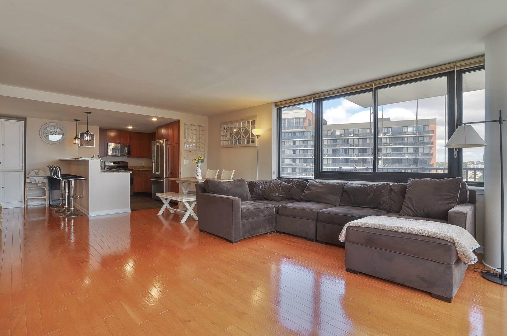 700 GROVE ST, #11B, Jc, NJ 07310