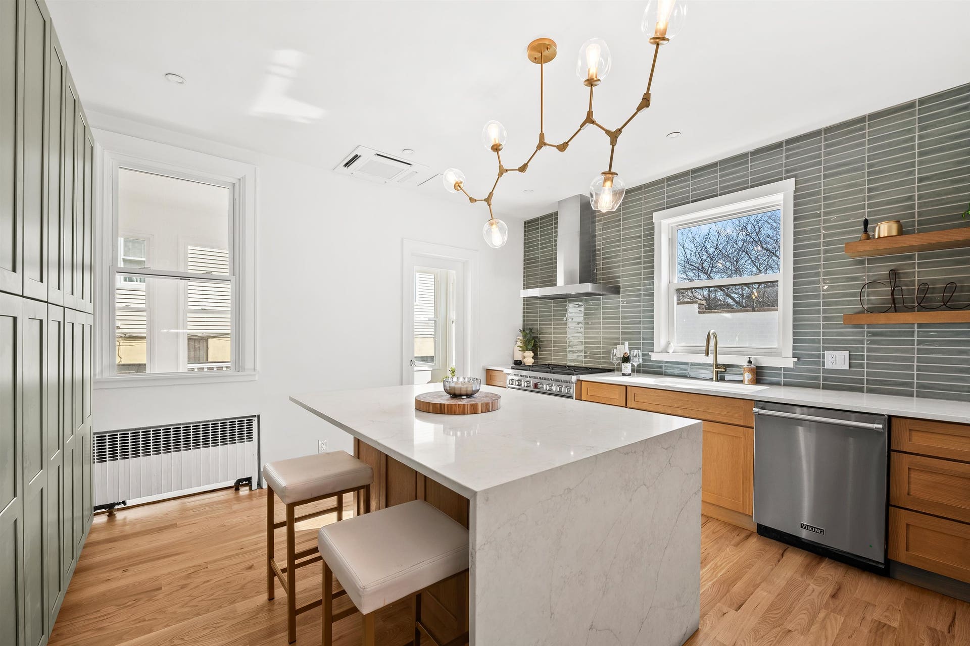 55 RESERVOIR AVE, Jc, NJ 07307