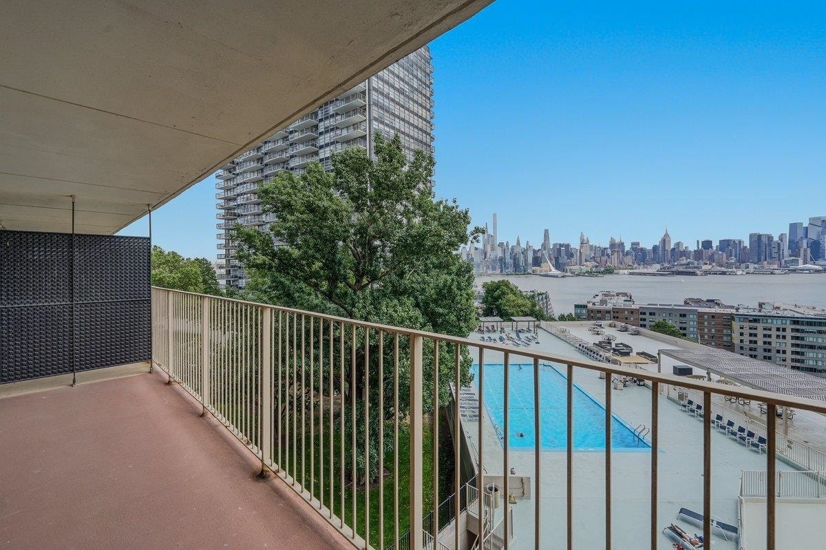 6040 BLVD EAST, #5D, West New York, NJ 07093