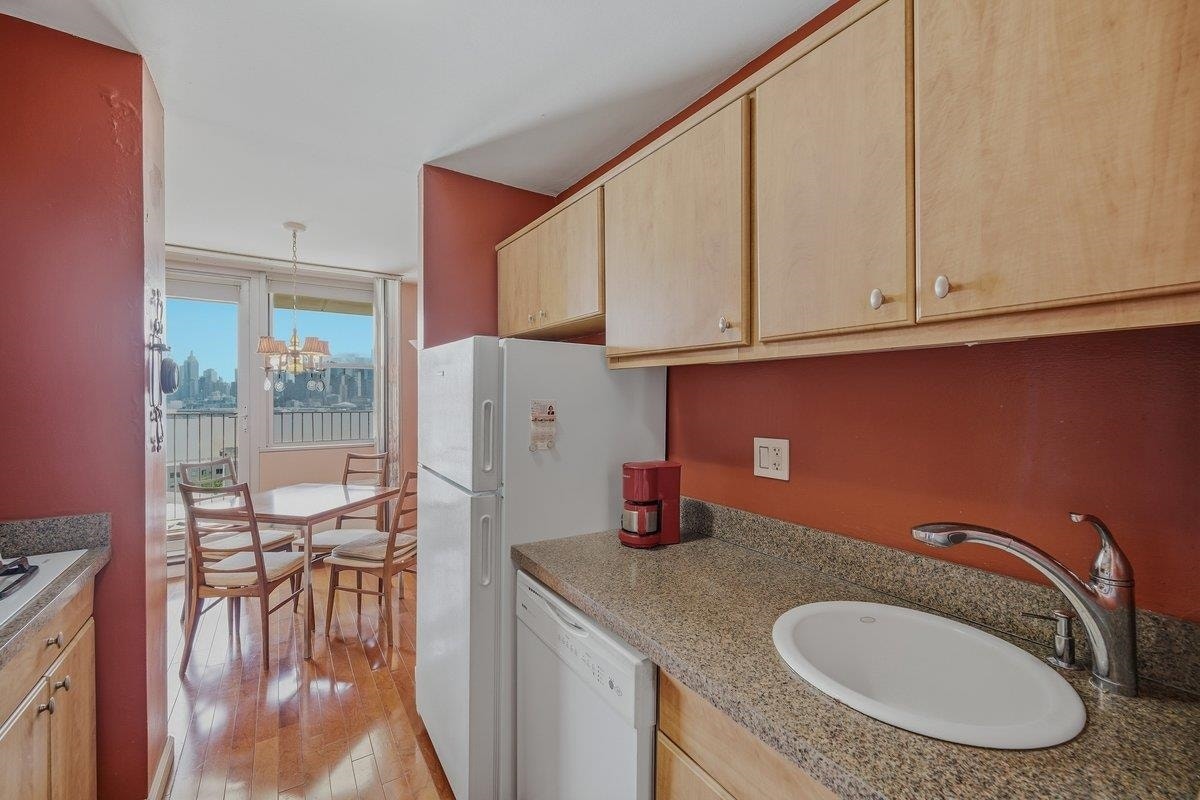 6040 BLVD EAST, #5D, West New York, NJ 07093