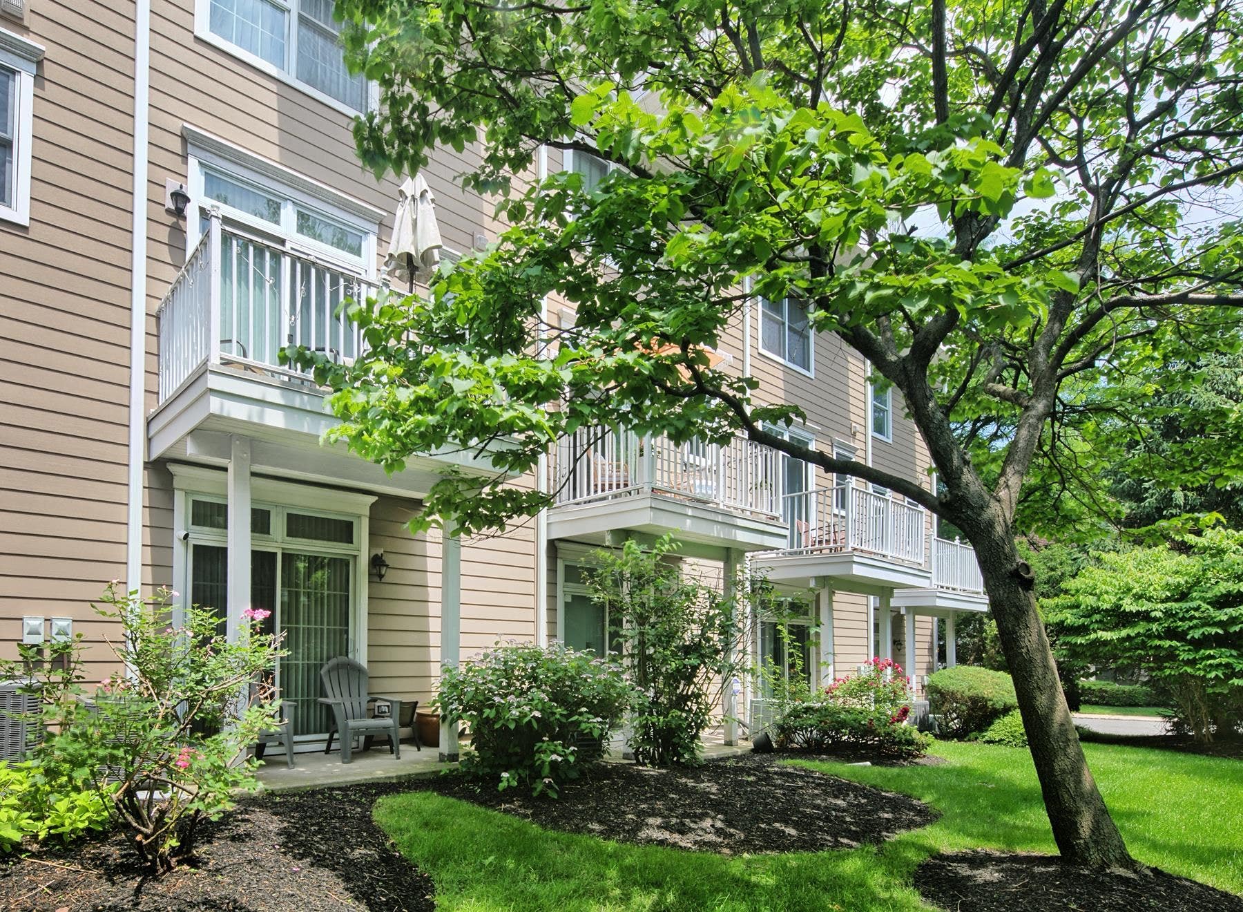 234 PRICE CT, West New York, NJ 07093