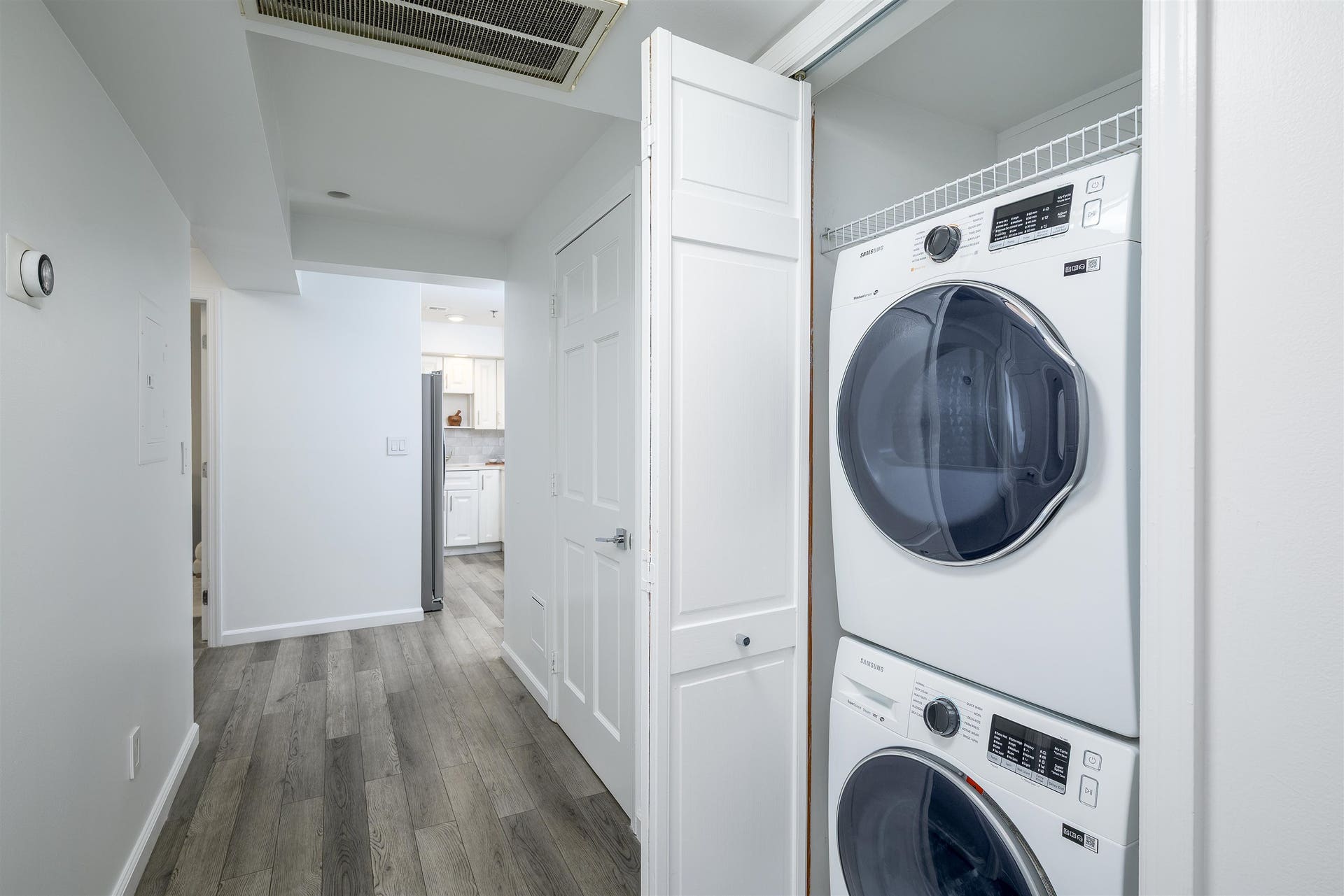 180 WASHINGTON ST, #6, Jc, NJ 07302
