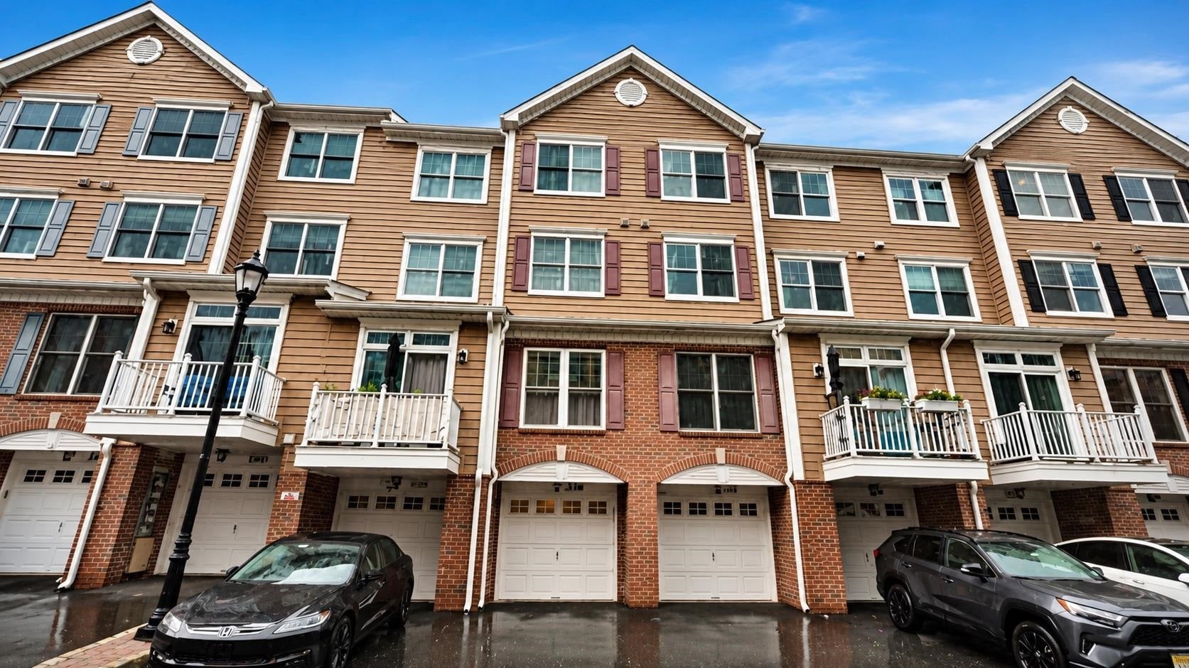 338 OSWEGO CT, West New York, NJ 07093