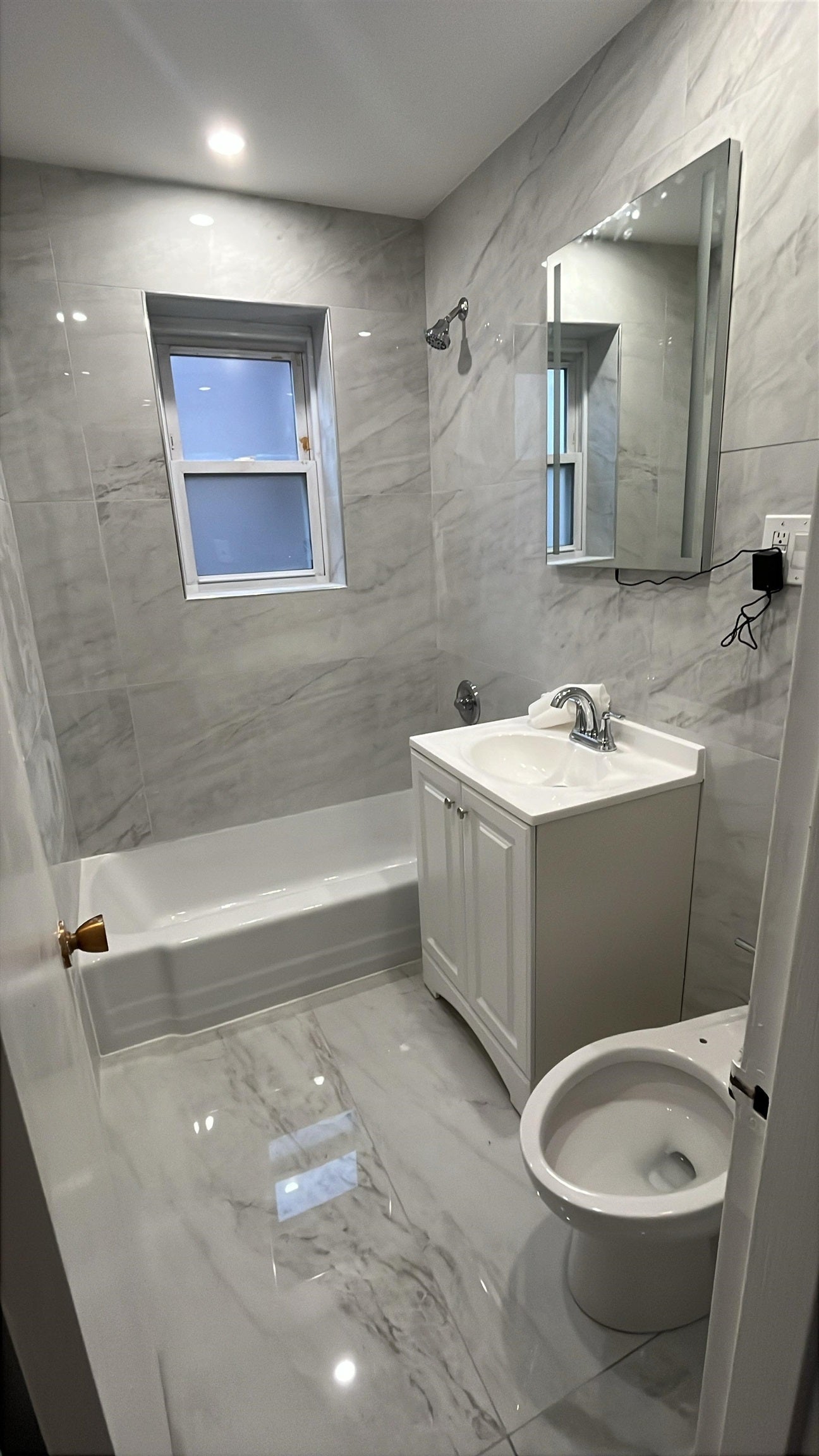 154 BOWERS ST, #2D, Jc, NJ 07307
