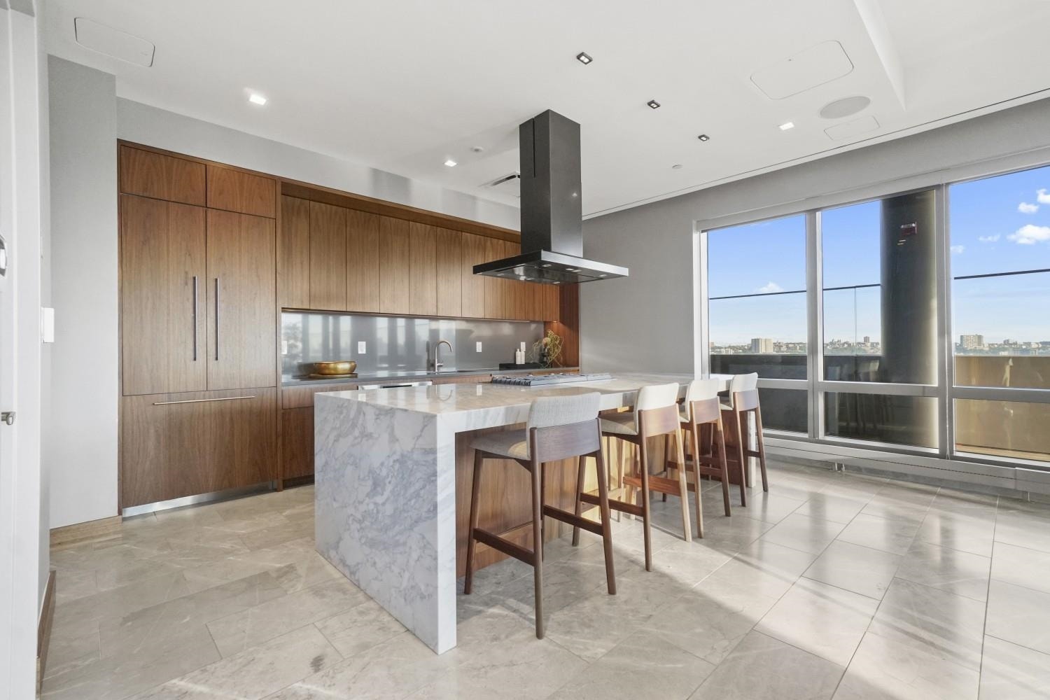 75 PARK LANE SOUTH, #2701, Jc, NJ 07310