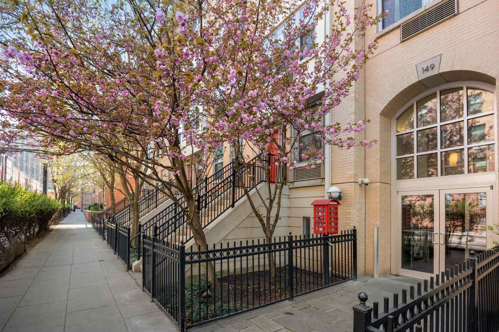 149 ESSEX ST, #6J, Jc, NJ 07302