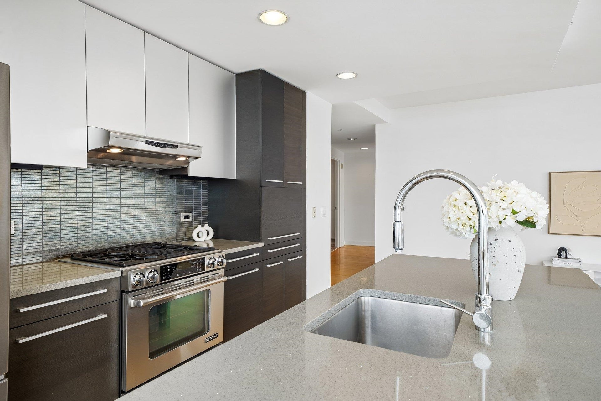 2 2ND ST, #2101, Jc, NJ 07302