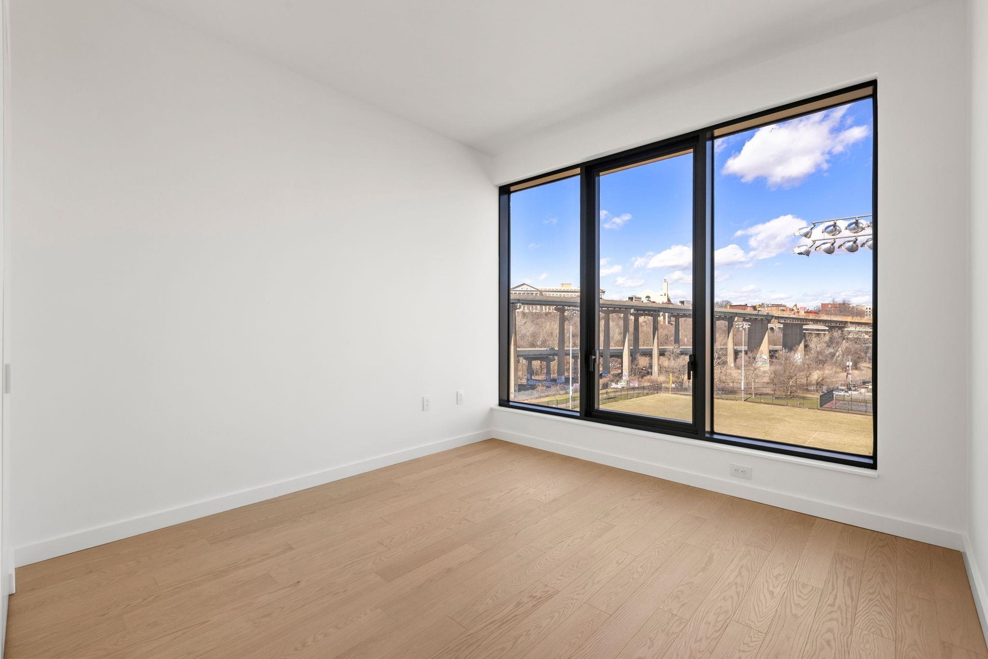 387 8TH ST, #3P, Jc, NJ 07302