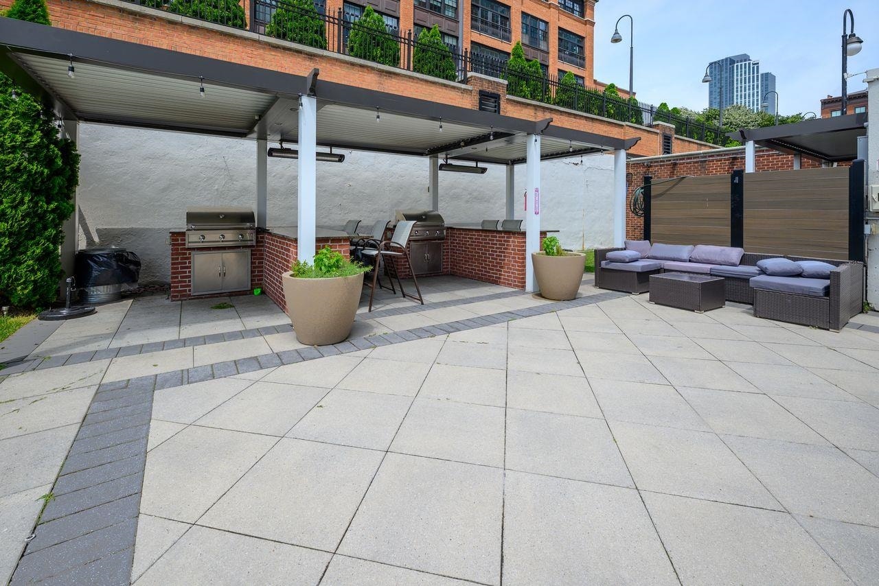 1 GREENE ST, #PH809, Jc, NJ 07302