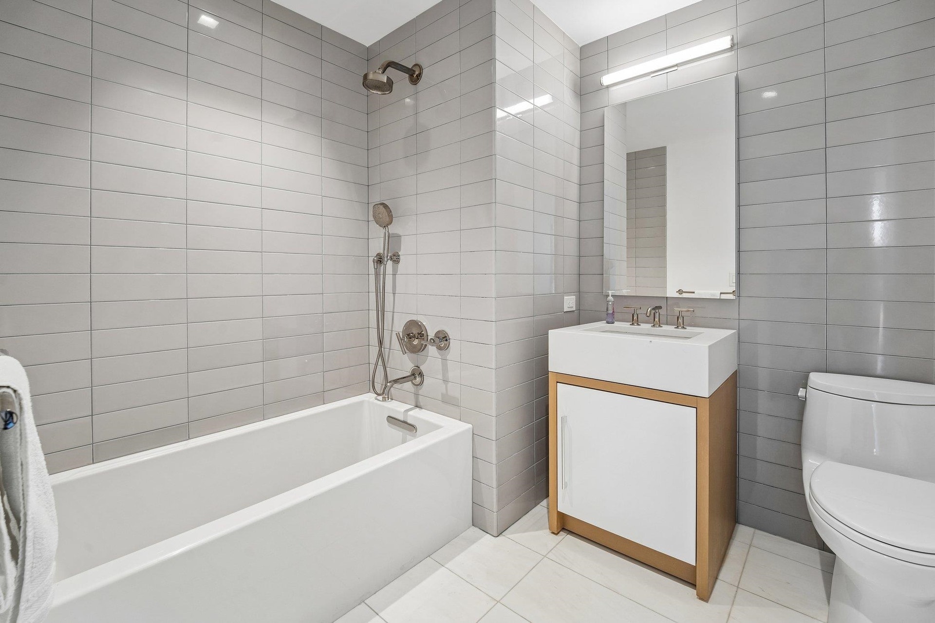 75 PARK LANE SOUTH, #1904, Jc, NJ 07310