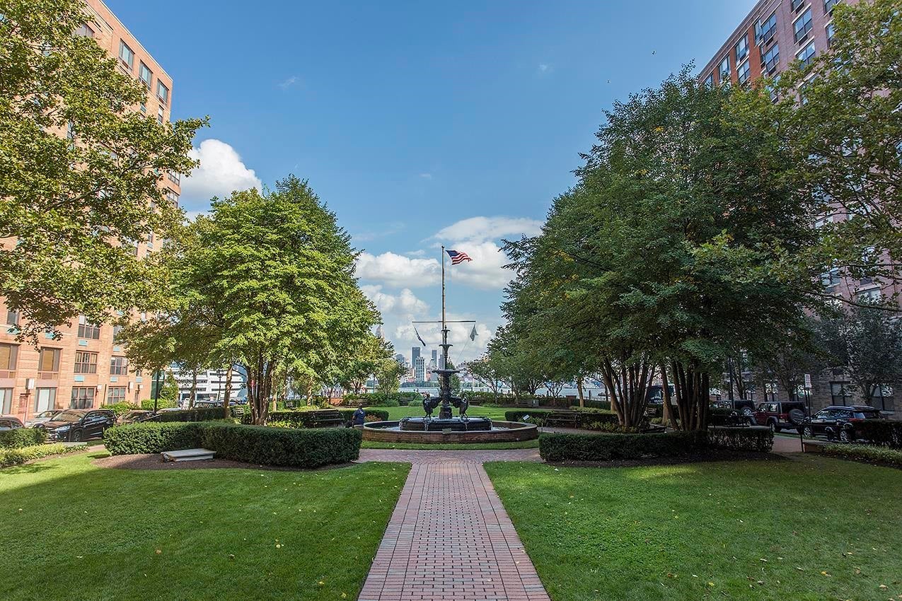 2 CONSTITUTION CT, #PH01, Hoboken, NJ 07030