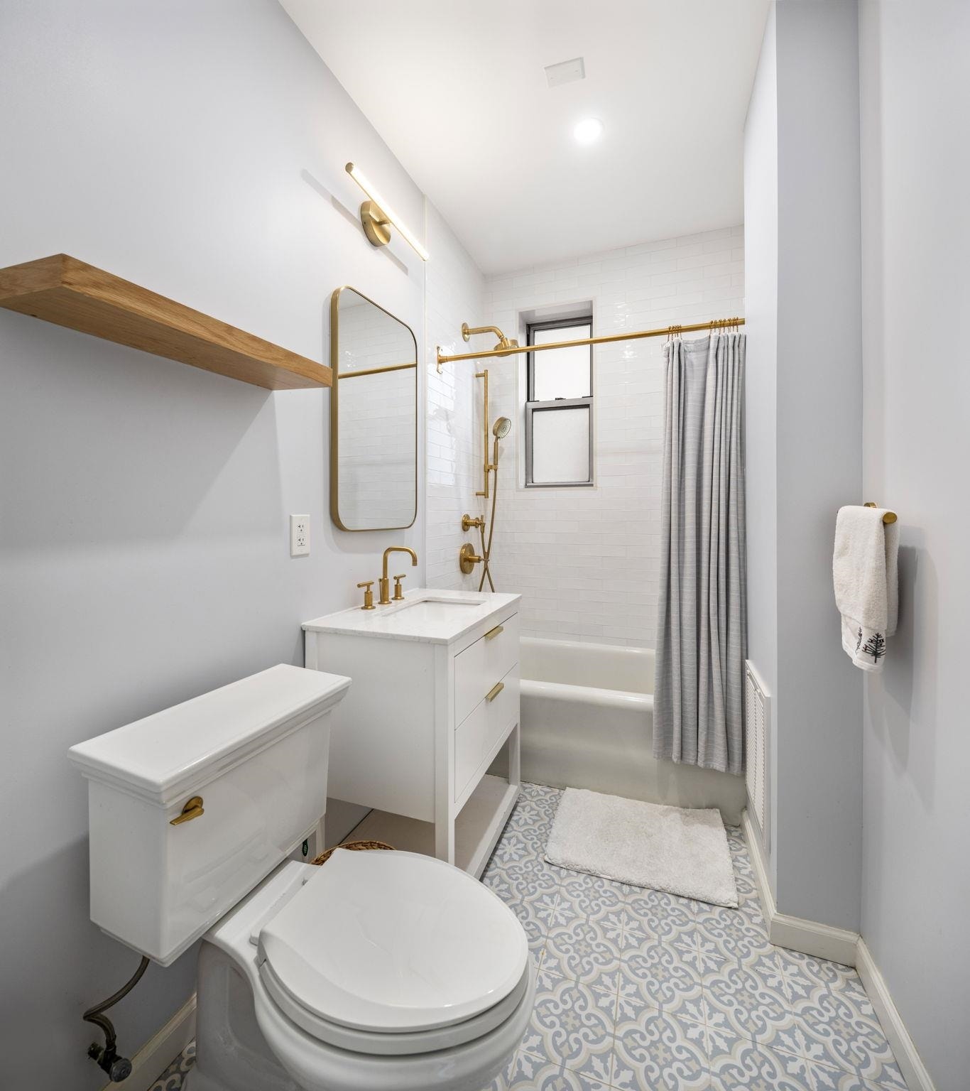 1000 HUDSON ST, #204, Hoboken, NJ 07030