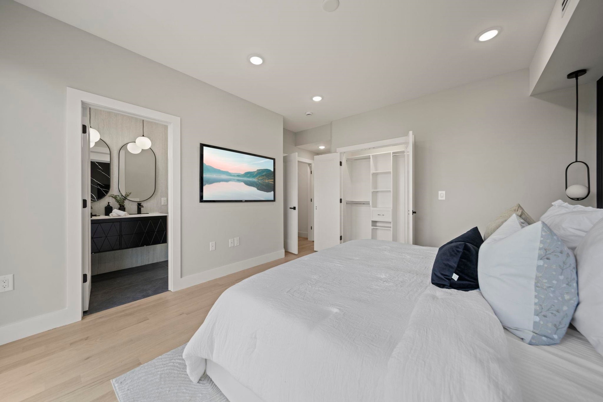 115 CHARLES ST, #2, Jc, NJ 07307