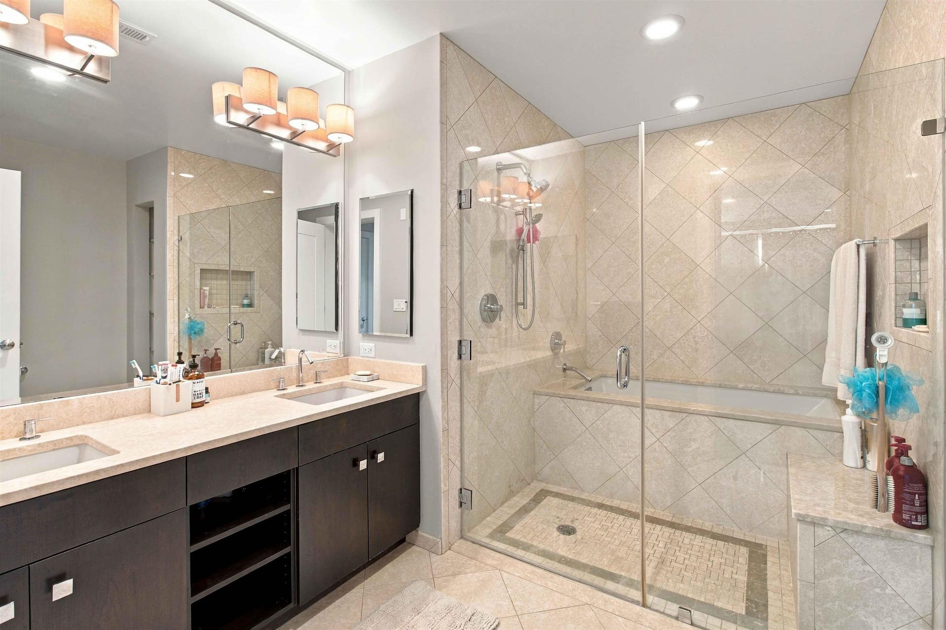 250 HENLEY PL, #207, Weehawken, NJ 07086-1101
