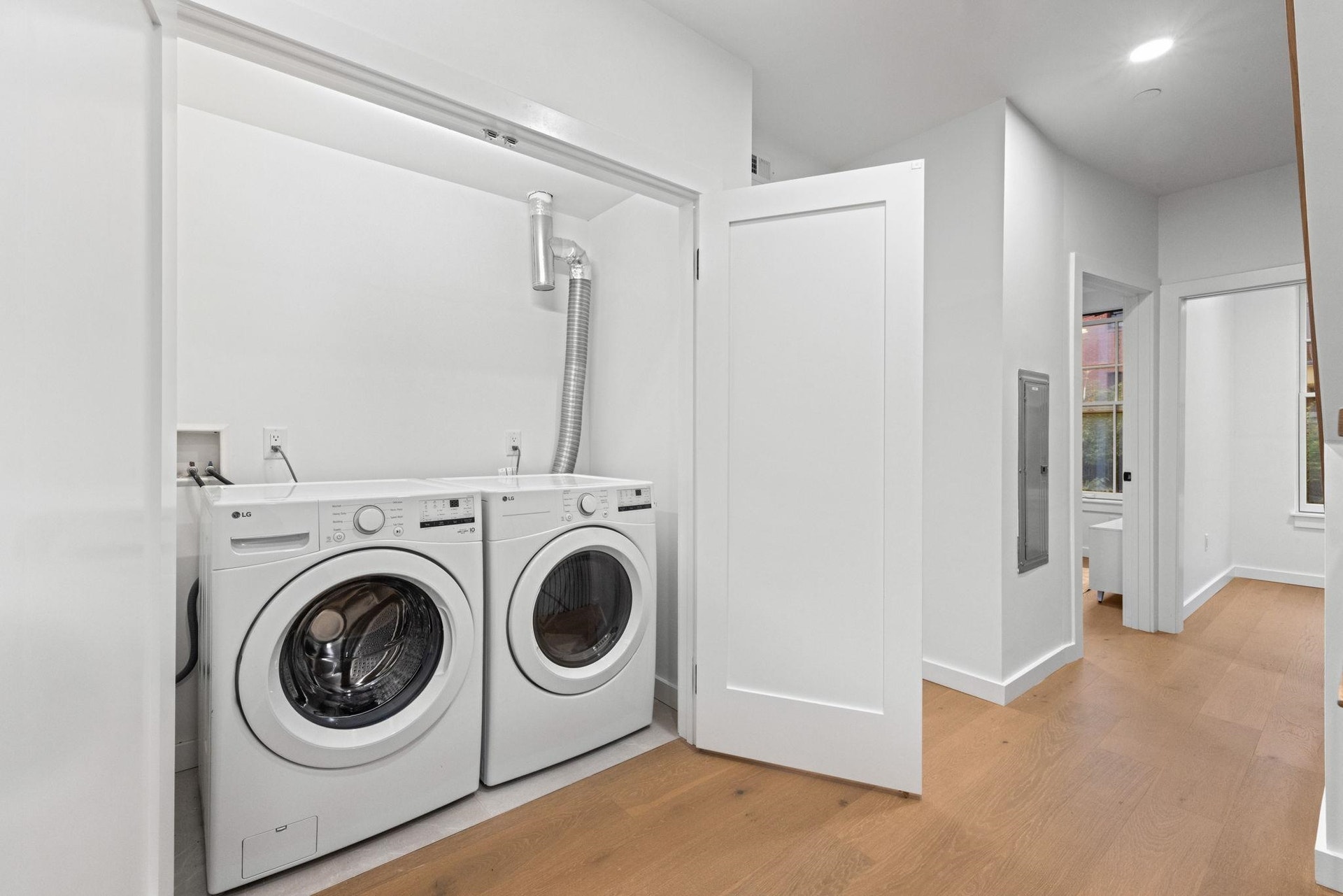 316 BARROW ST, #2, Jc, NJ 07302