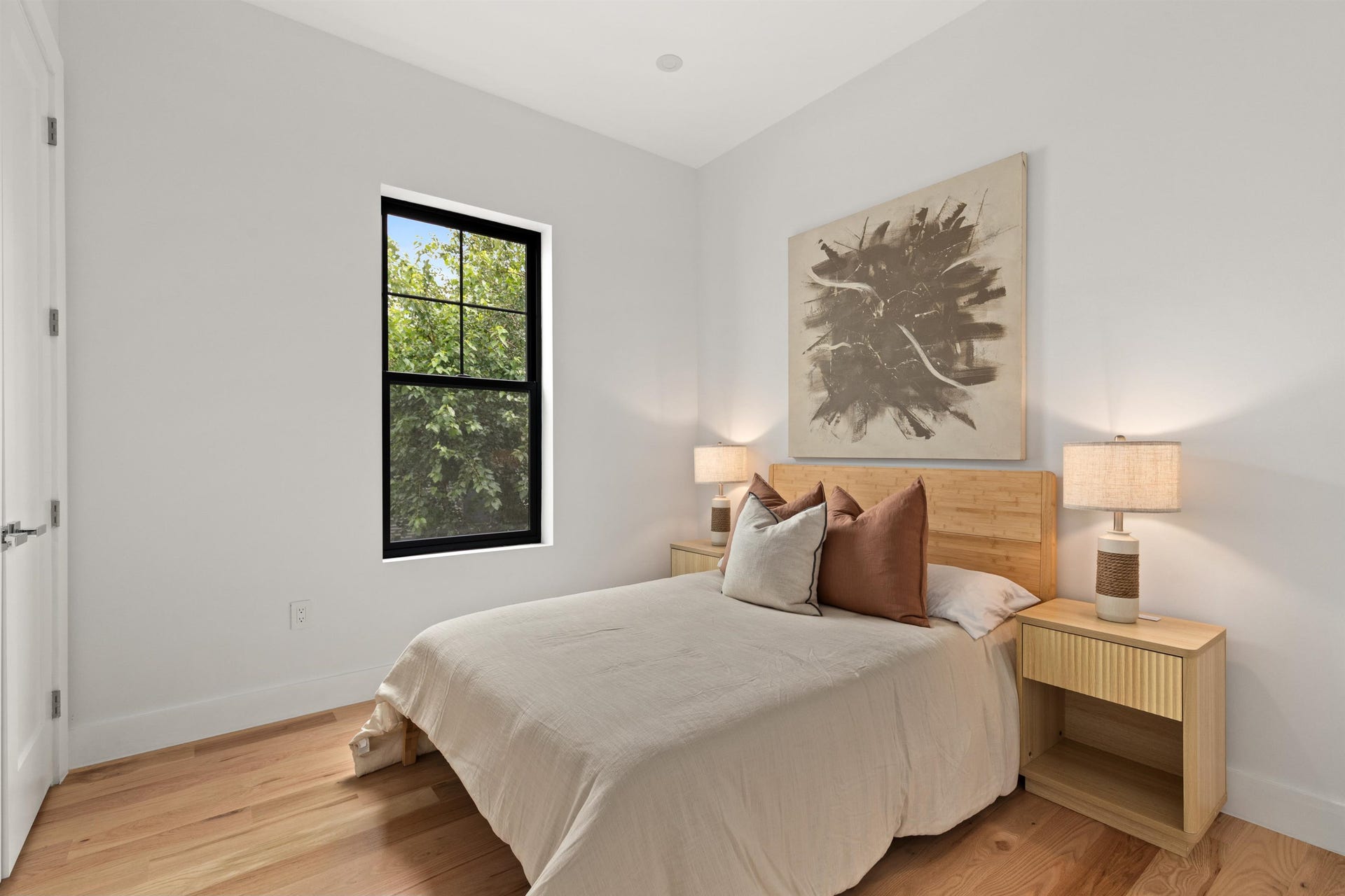 85 SHERMAN PL, #Residence 02, Jc, NJ 07307