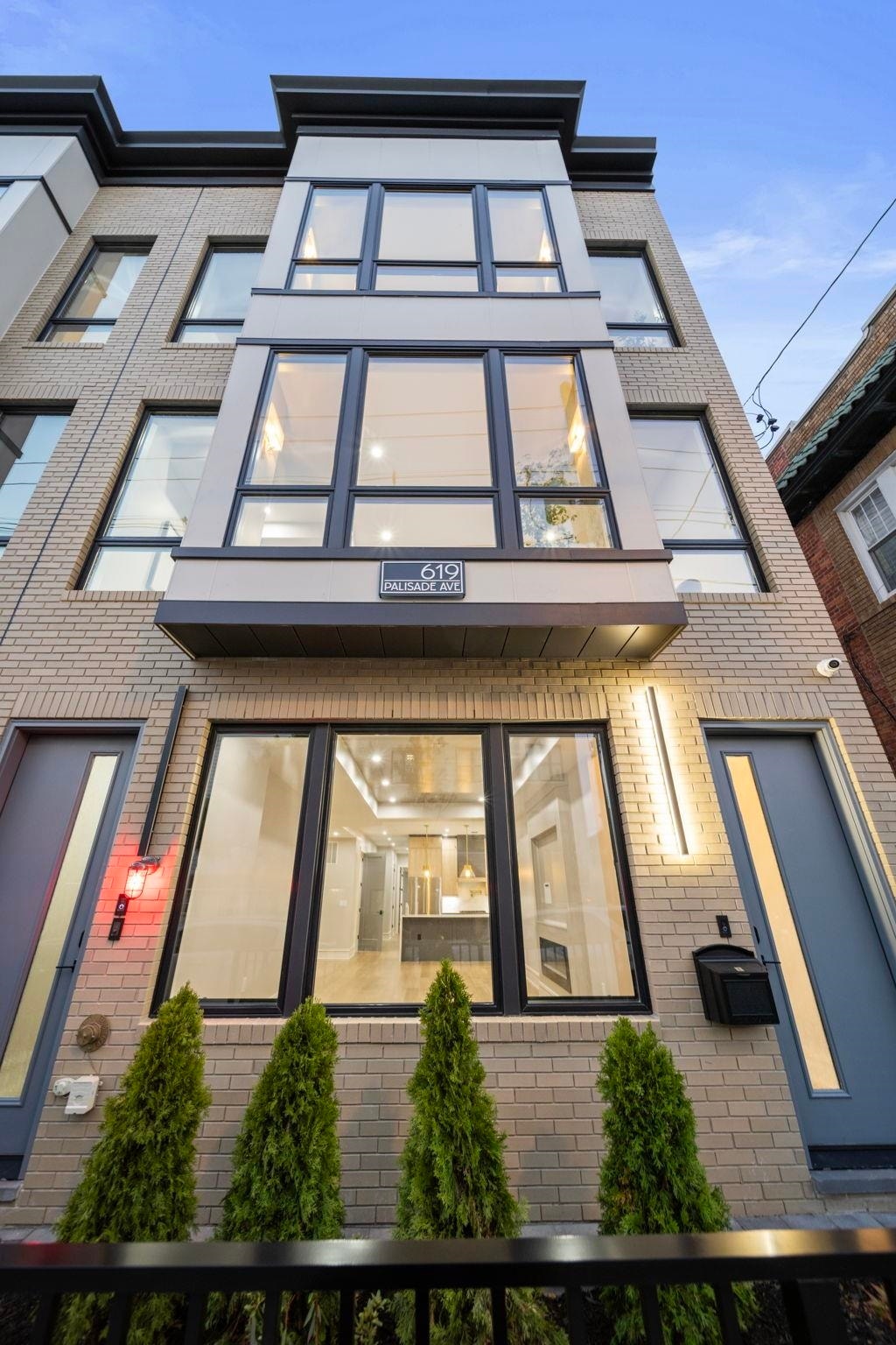 617 PALISADE AVE, #3, Jc, NJ 07307