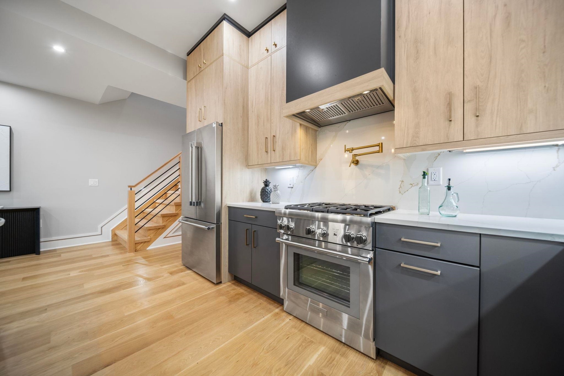 617 PALISADE AVE, #3, Jc, NJ 07307