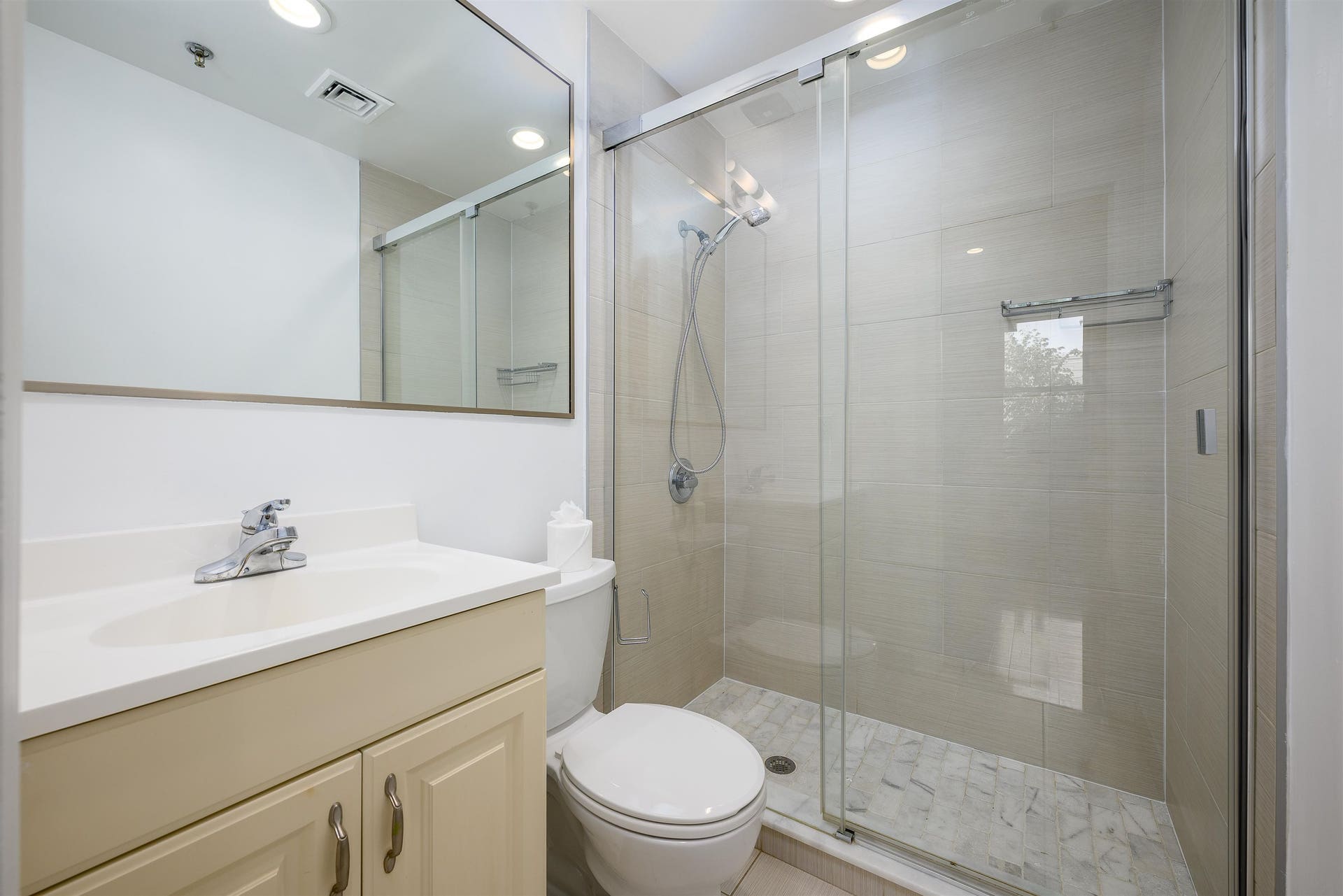 413 MADISON ST, #2, Hoboken, NJ 07030