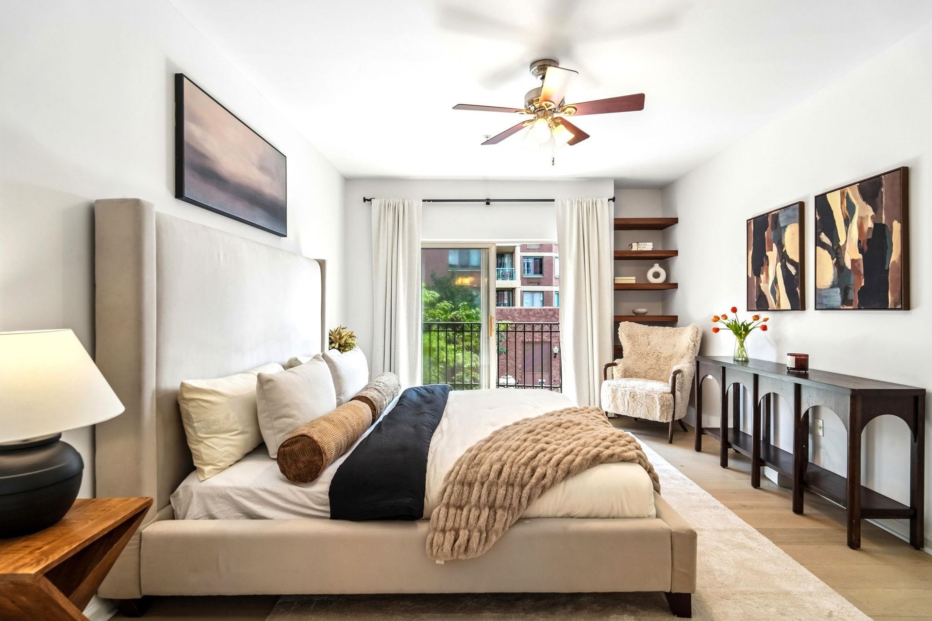 15 WARREN ST, #TH104, Jc, NJ 07302