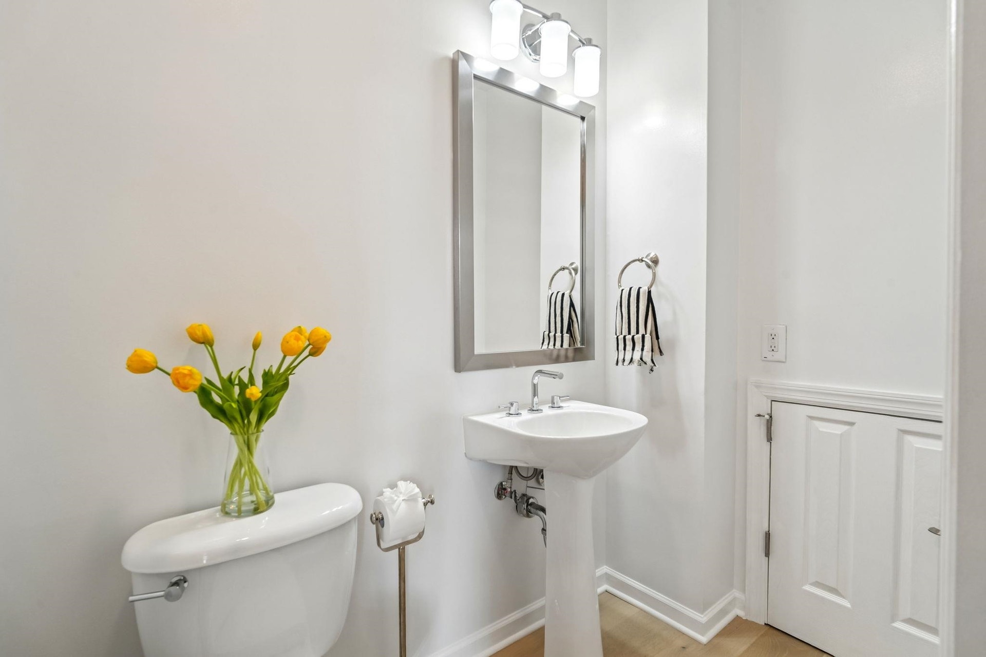 15 WARREN ST, #TH104, Jc, NJ 07302