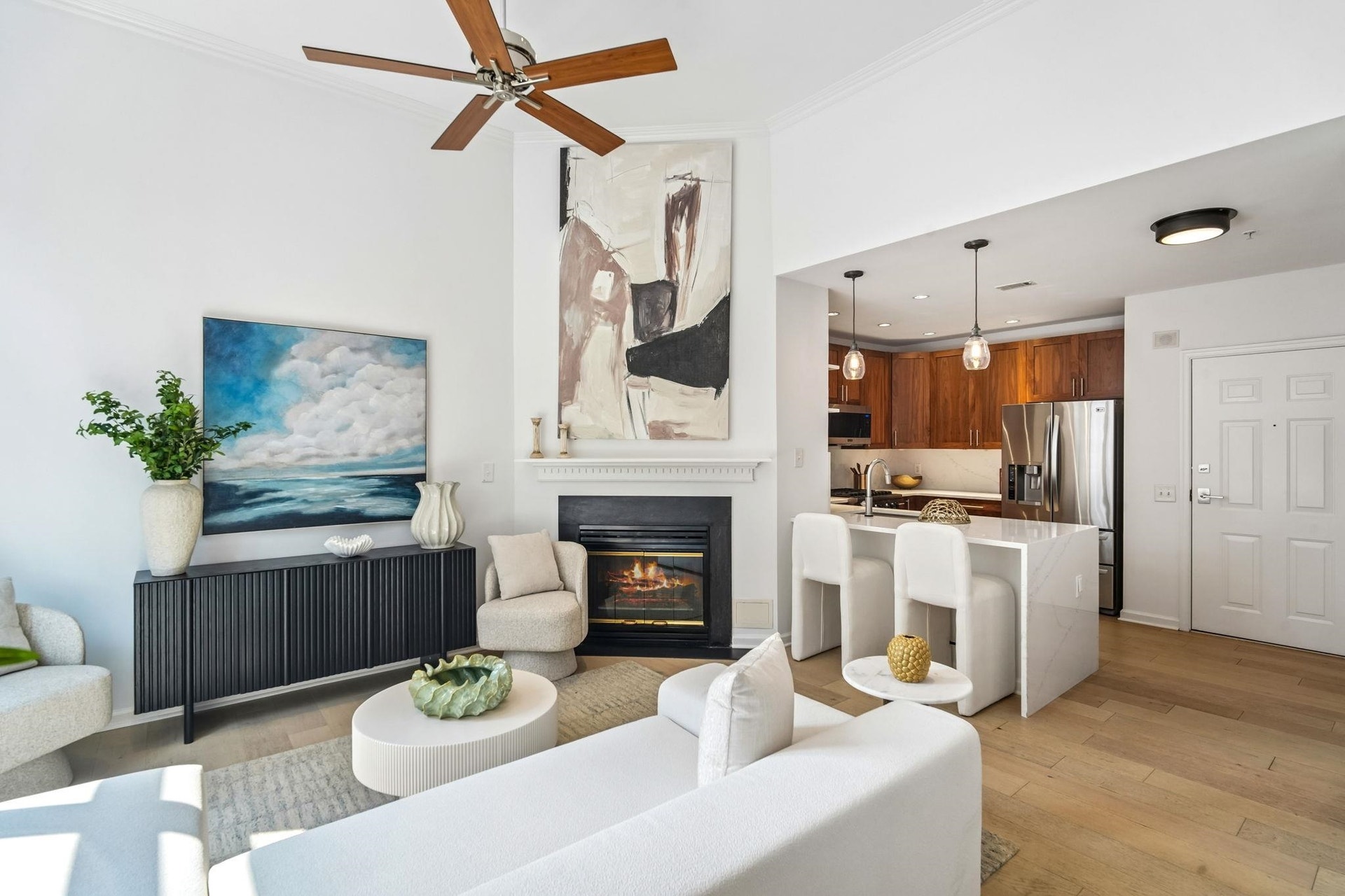 15 WARREN ST, #TH104, Jc, NJ 07302