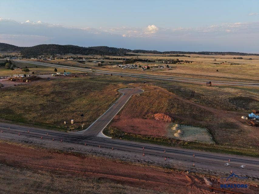 6382 HEATHER LN, Summerset, SD 57718