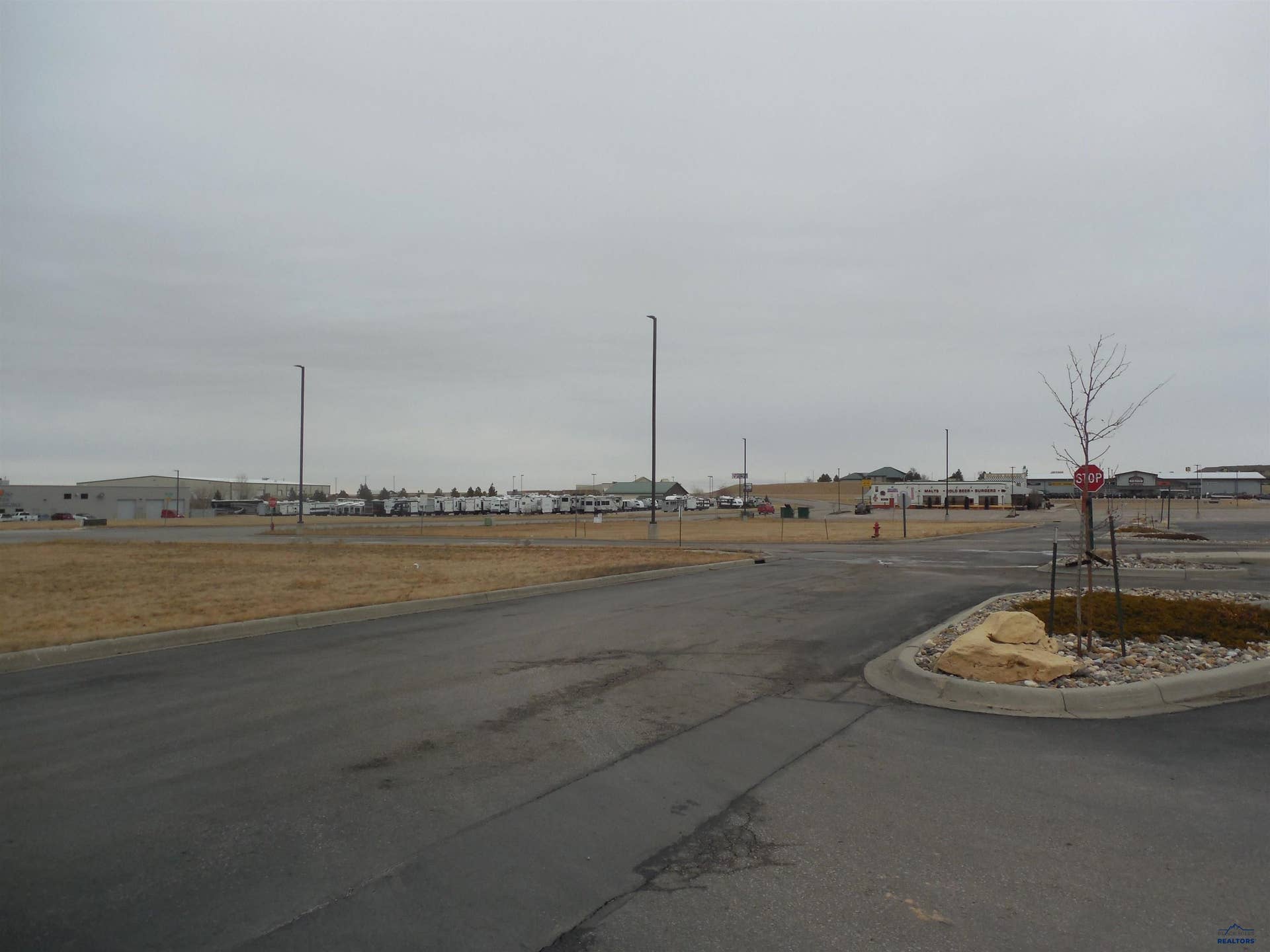 3211 E MALL DR, Rapid City, SD 57701