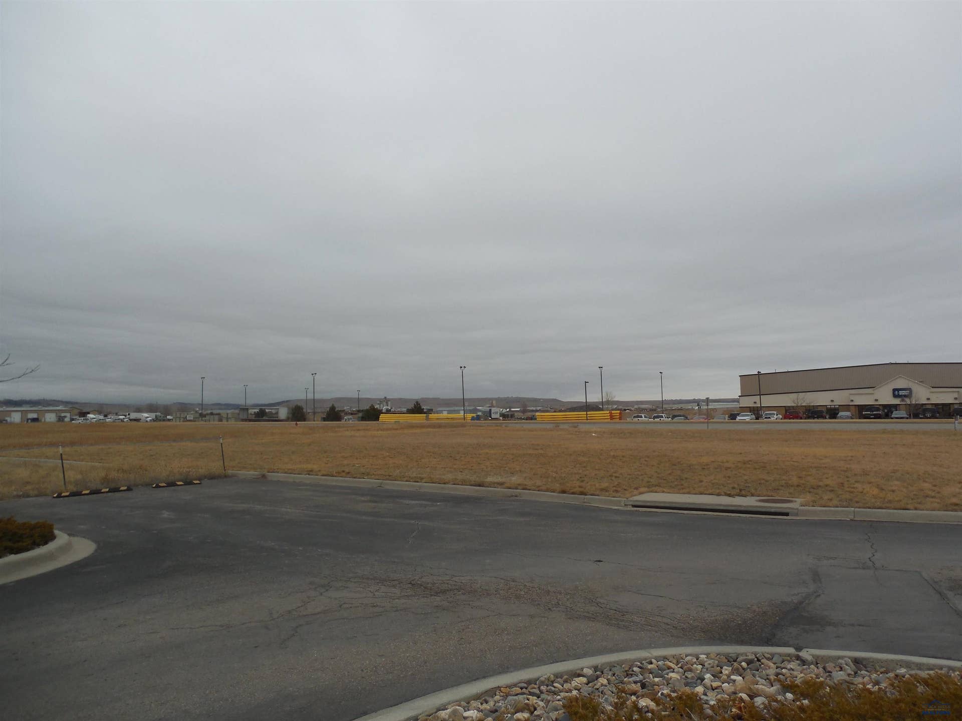 3211 E MALL DR, Rapid City, SD 57701