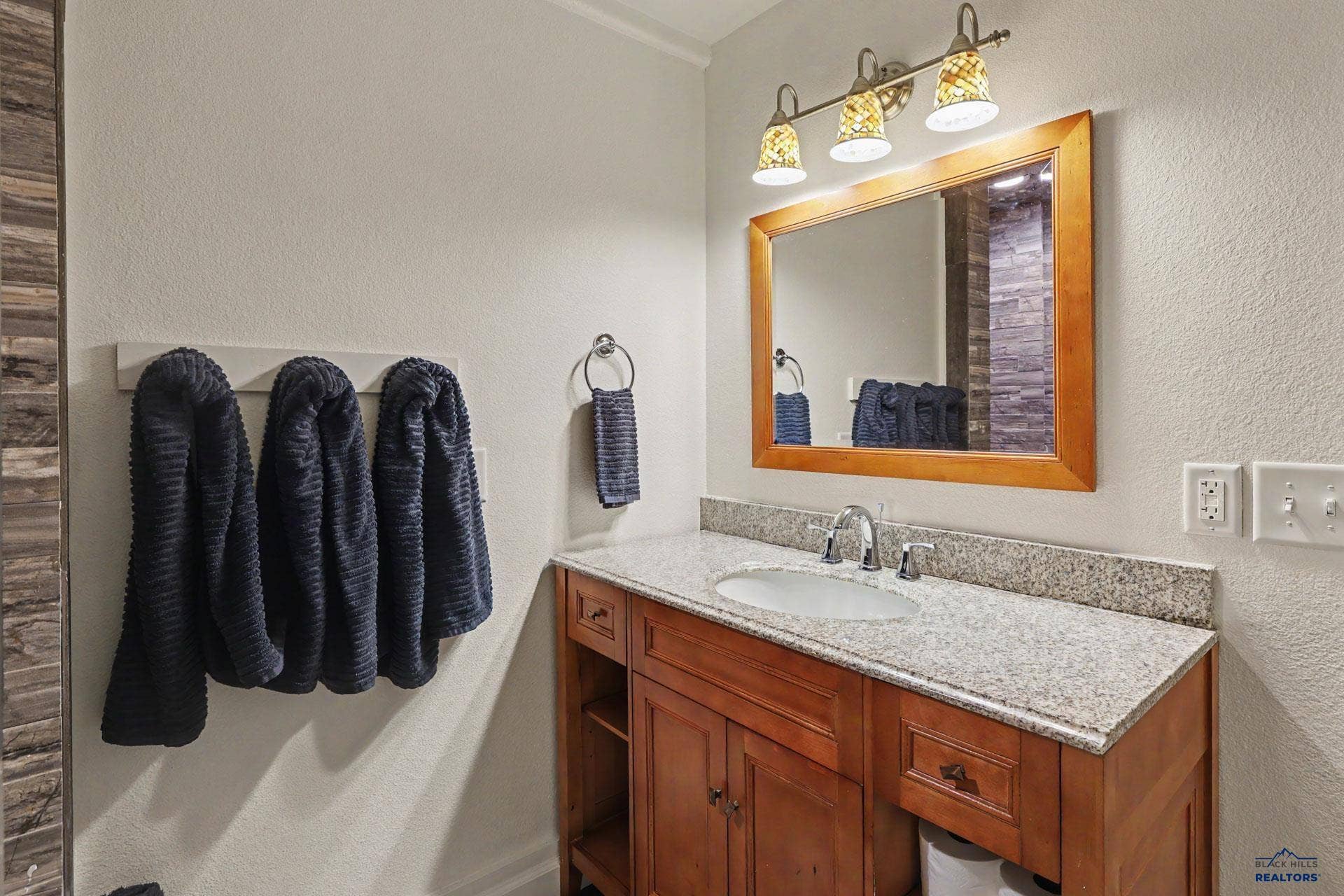 21 CHARLES, Deadwood, SD 57732