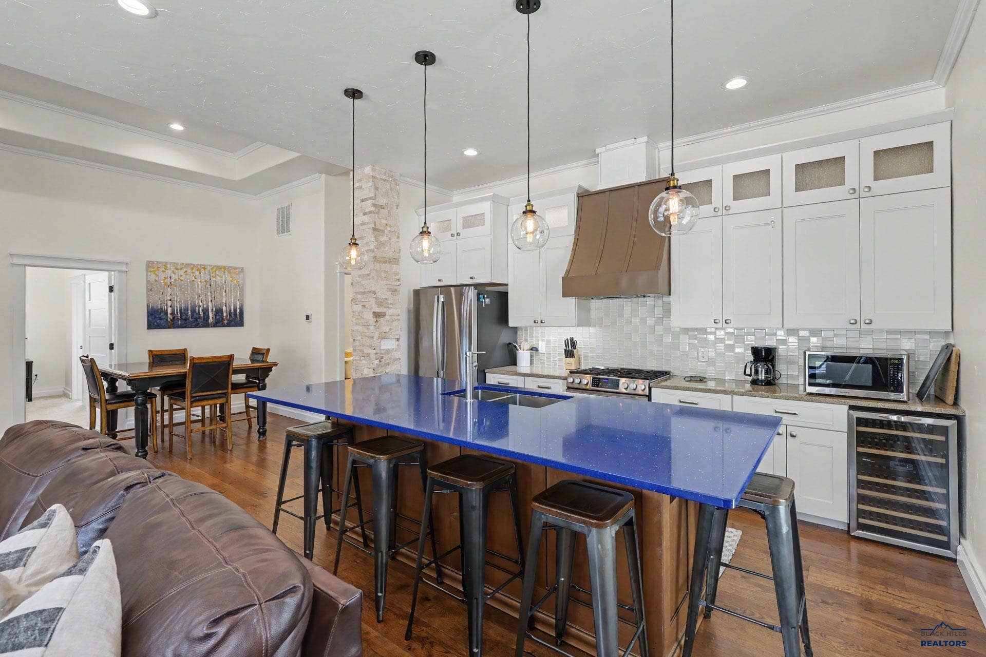 21 CHARLES, Deadwood, SD 57732