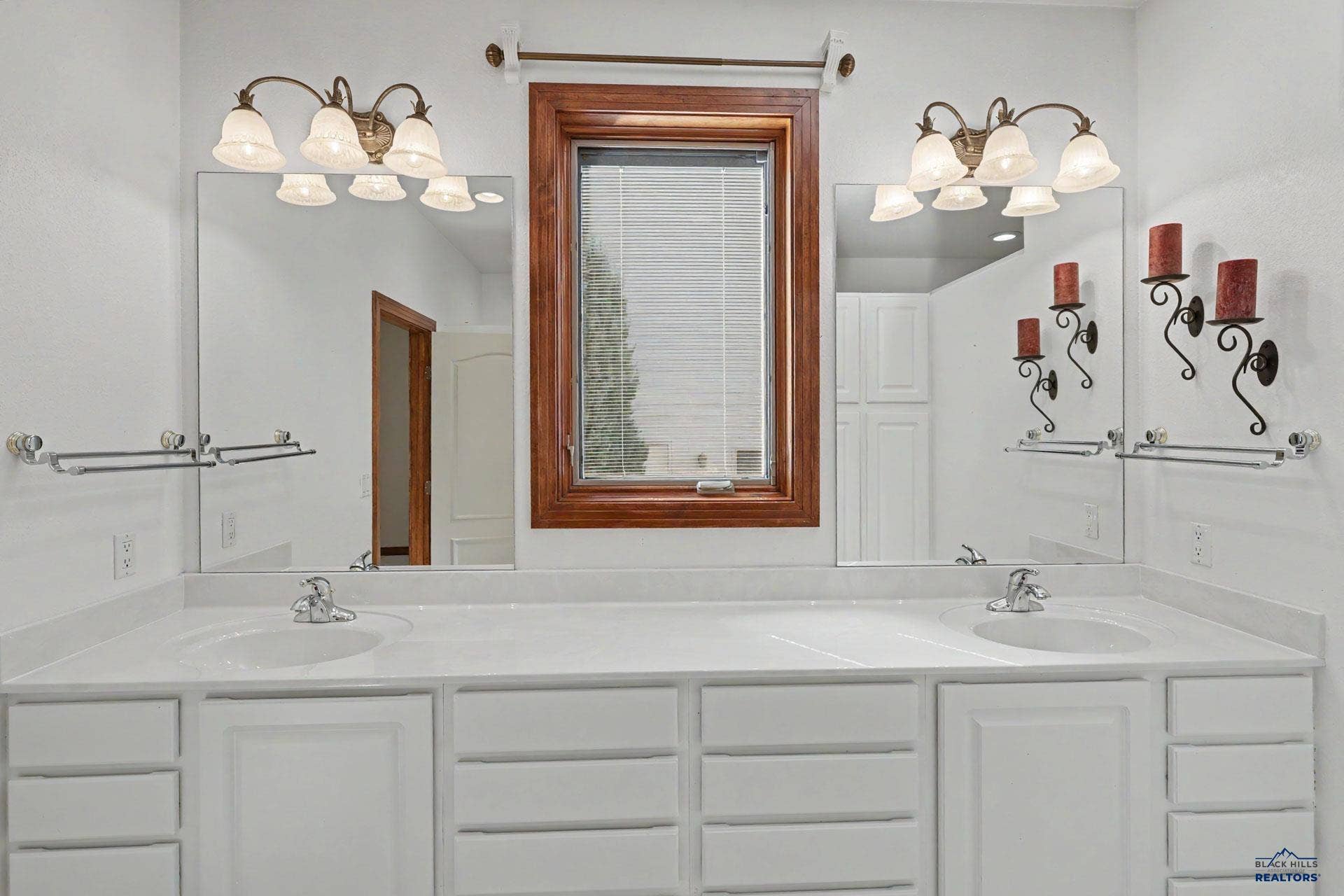 4120 AUGUSTA DR, Rapid City, SD 57701