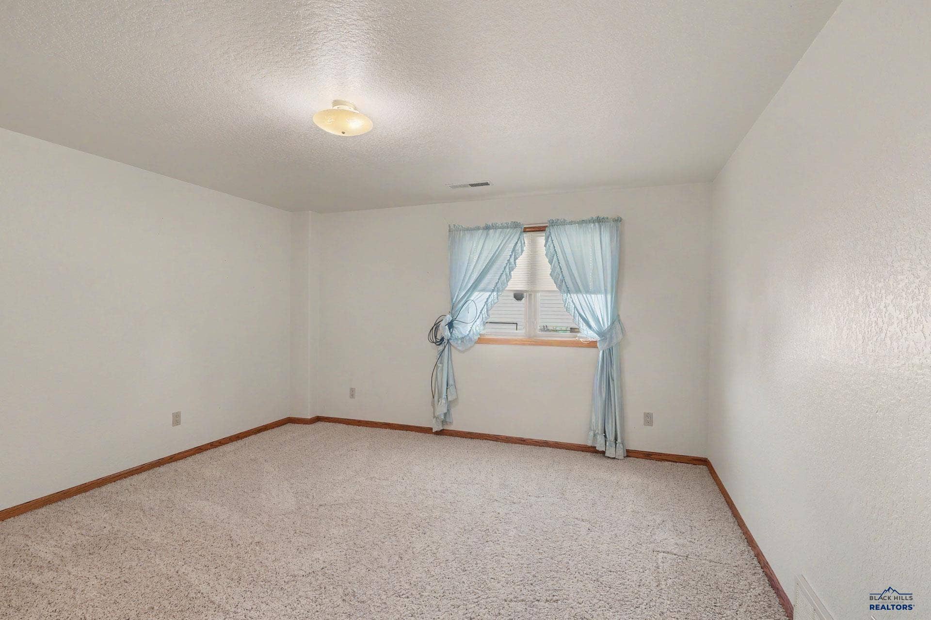 4120 AUGUSTA DR, Rapid City, SD 57701
