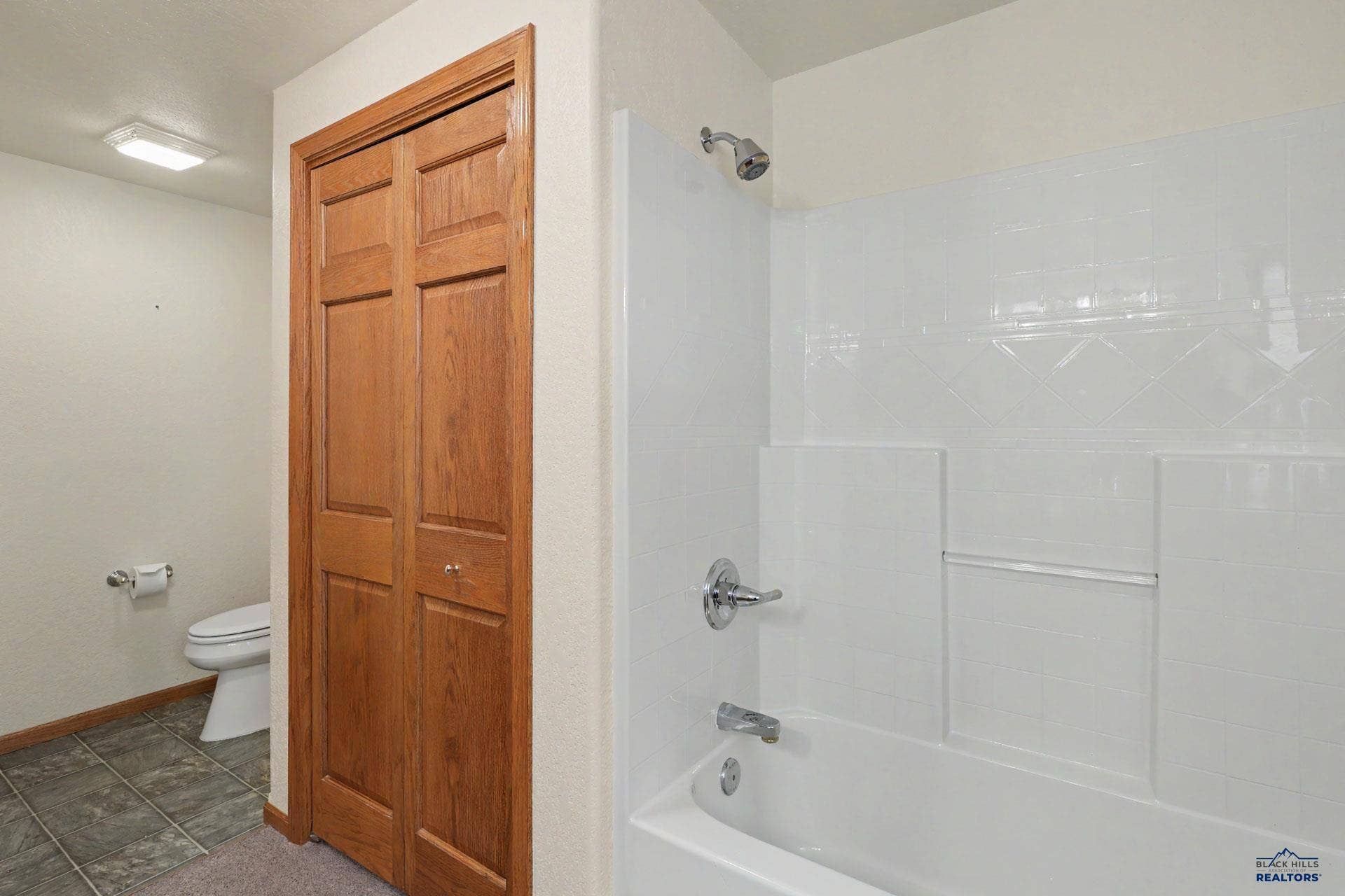 4120 AUGUSTA DR, Rapid City, SD 57701