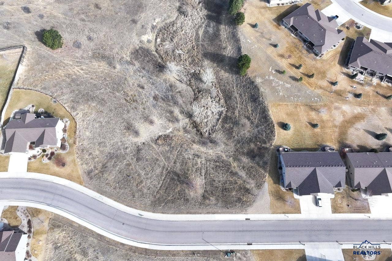 334 ENCHANTED PINES DR, Rapid City, SD 57701