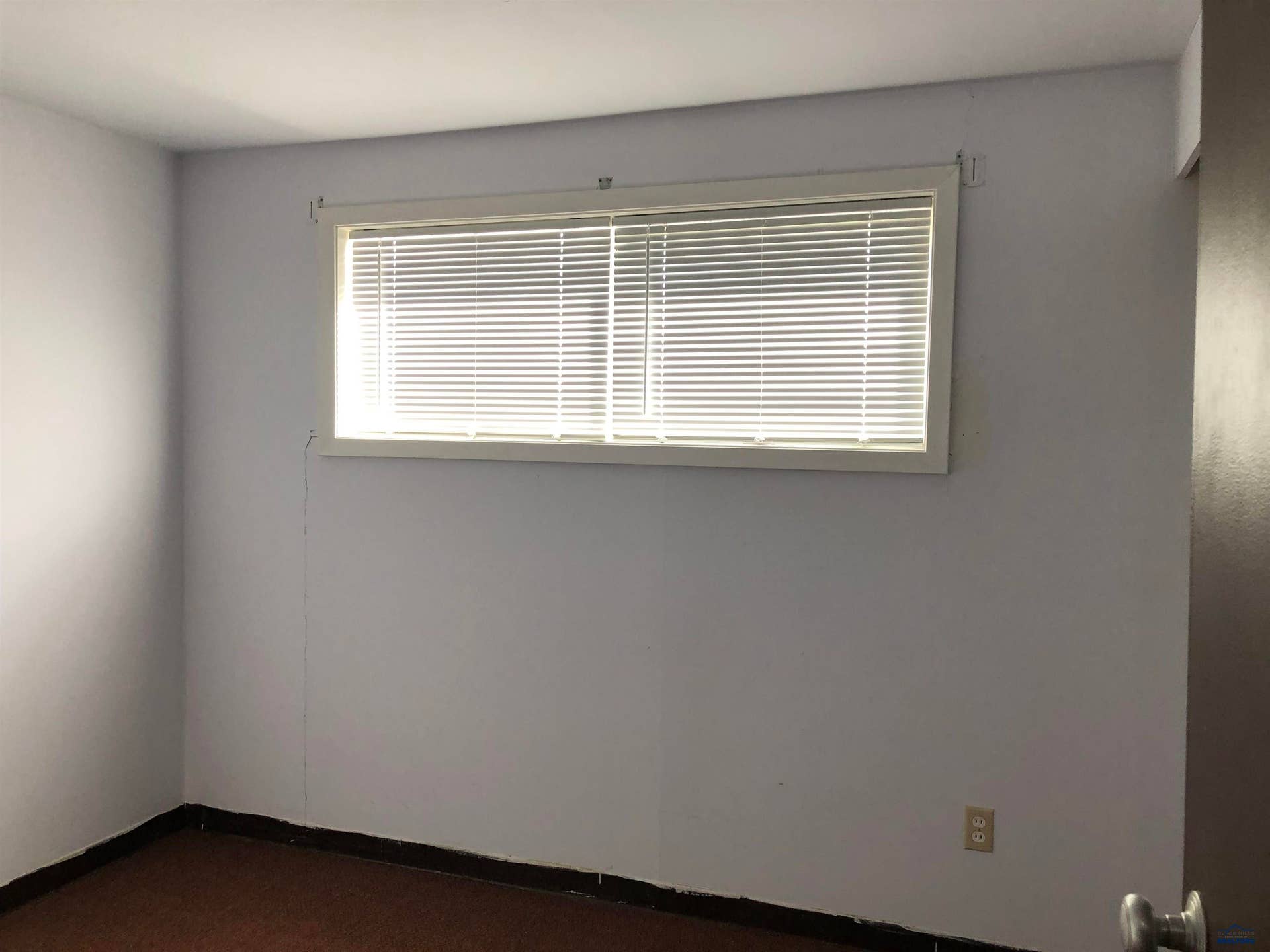 118 E SIGNAL DR, Rapid City, SD 57701