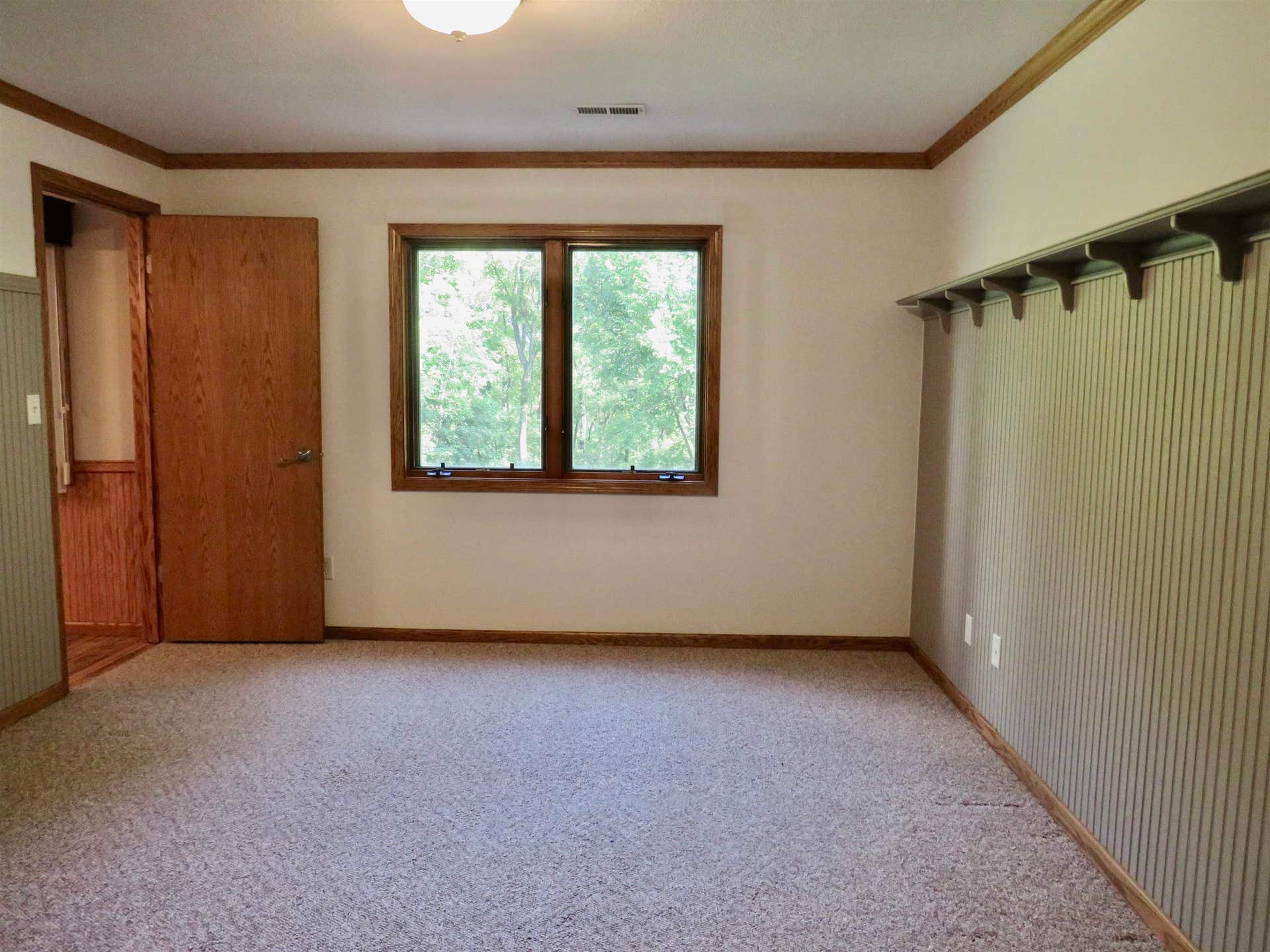 812 Shadow Bluff Drive, Galena, IL 61036