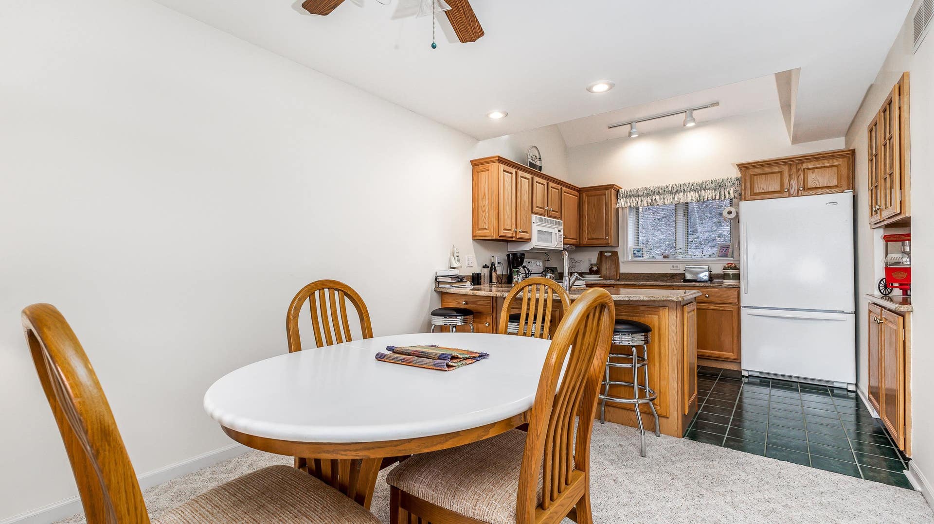 324 Territory Drive, Galena, IL 61036