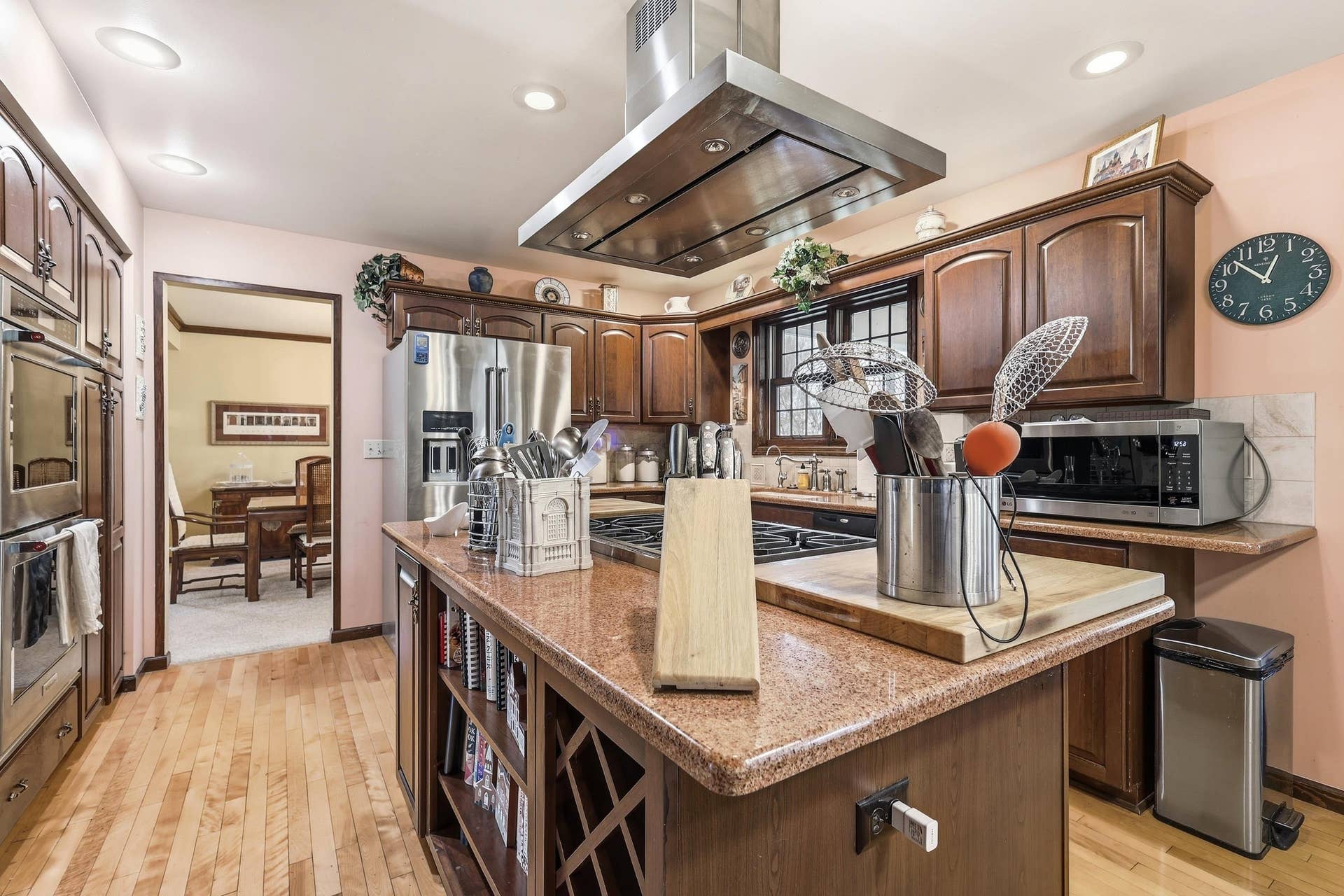1967 E Cross Road, Galena, IL 61036