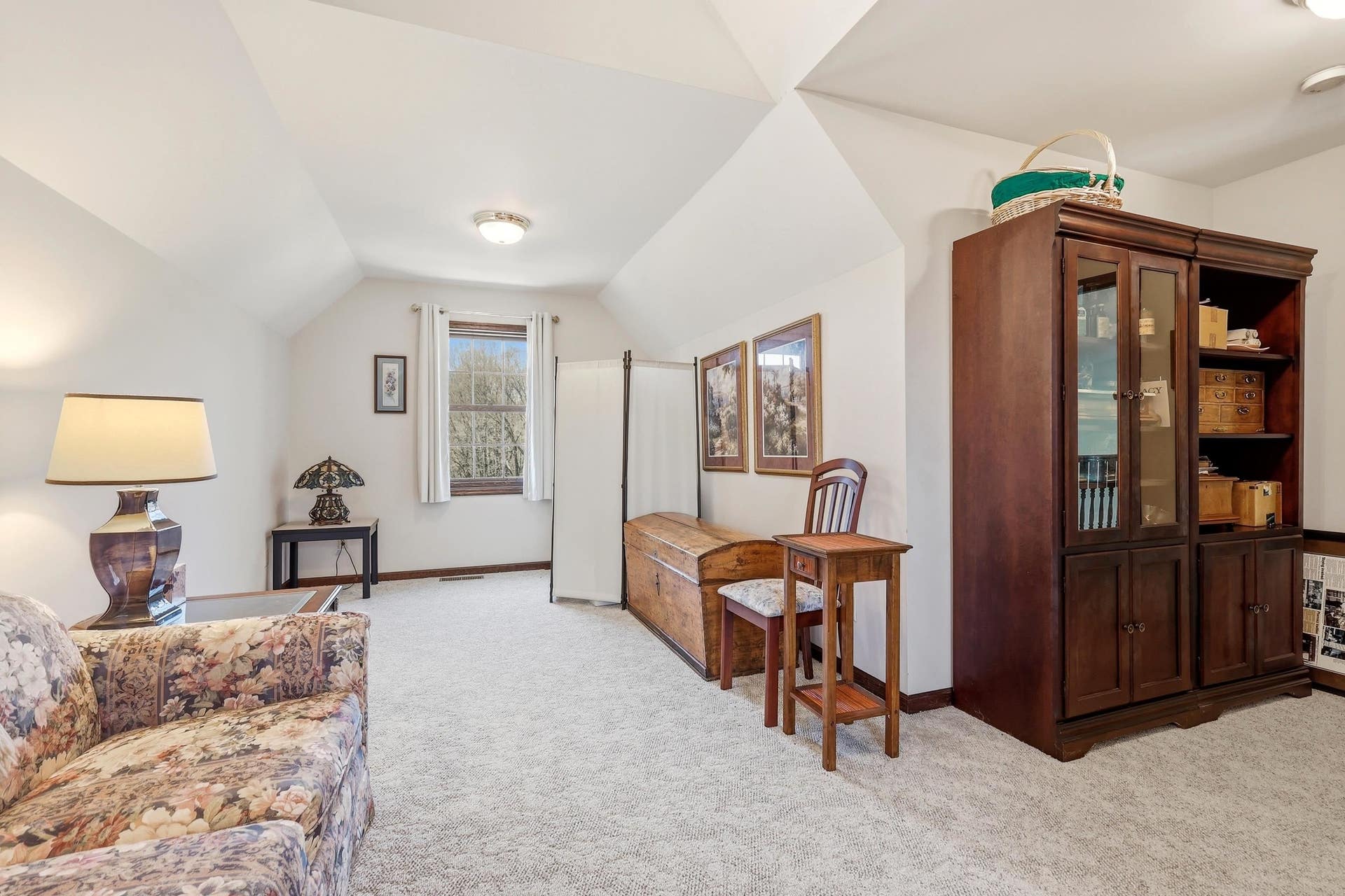 1967 E Cross Road, Galena, IL 61036